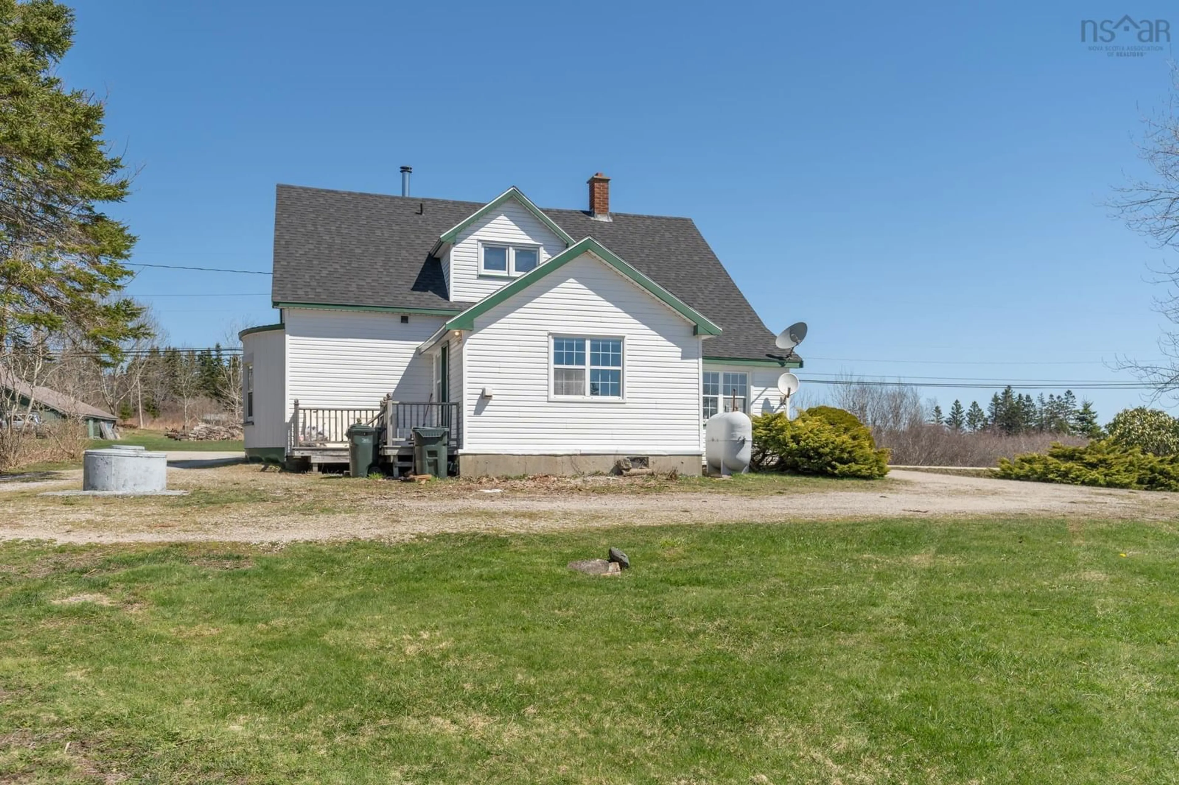 A pic from outside/outdoor area/front of a property/back of a property/a pic from drone, street for 41 Brooklyn Rd, Brooklyn Nova Scotia B5A 5H5
