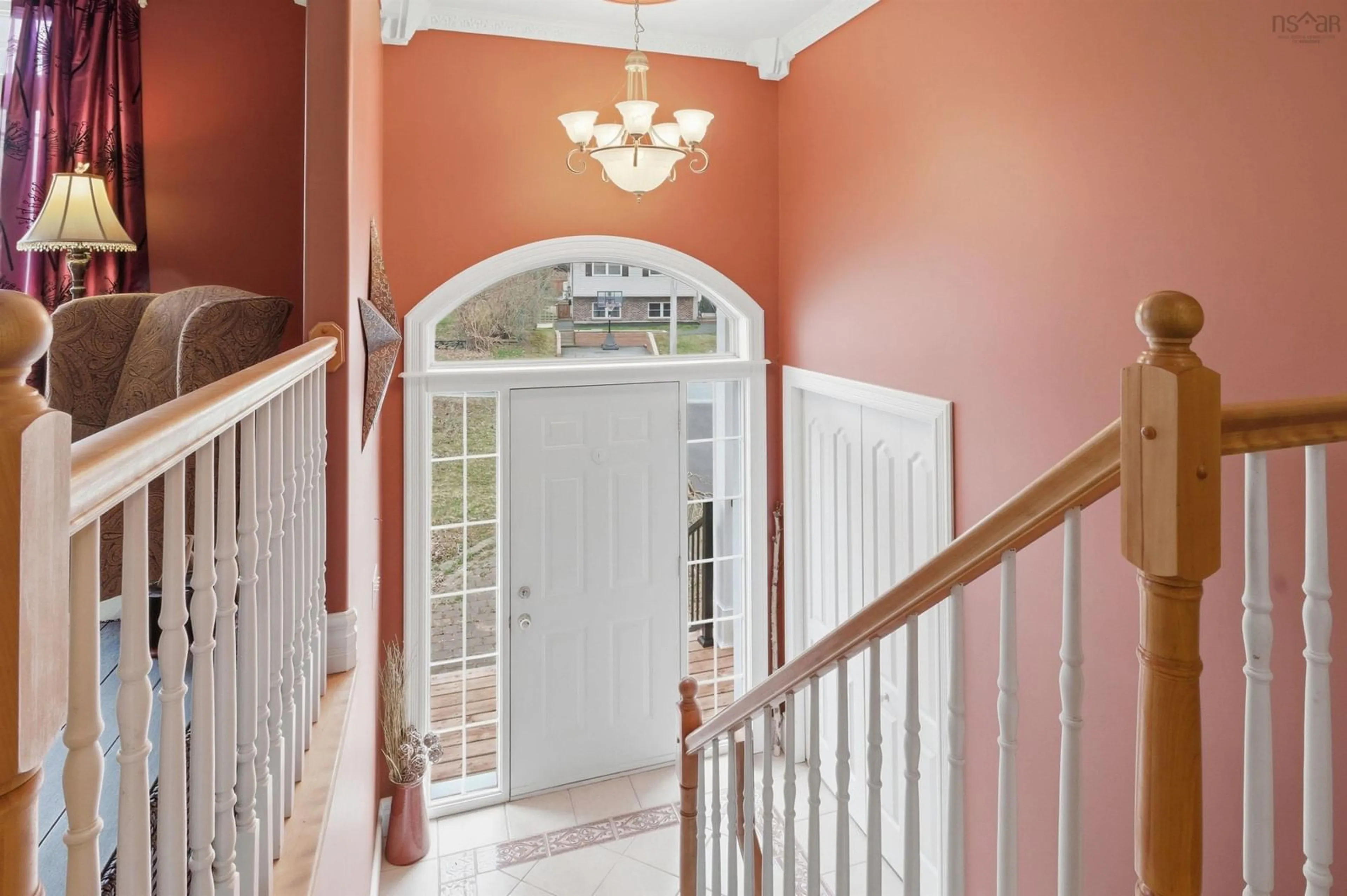 Indoor foyer for 7 Killarney Dr, Bedford Nova Scotia B4B 1B7