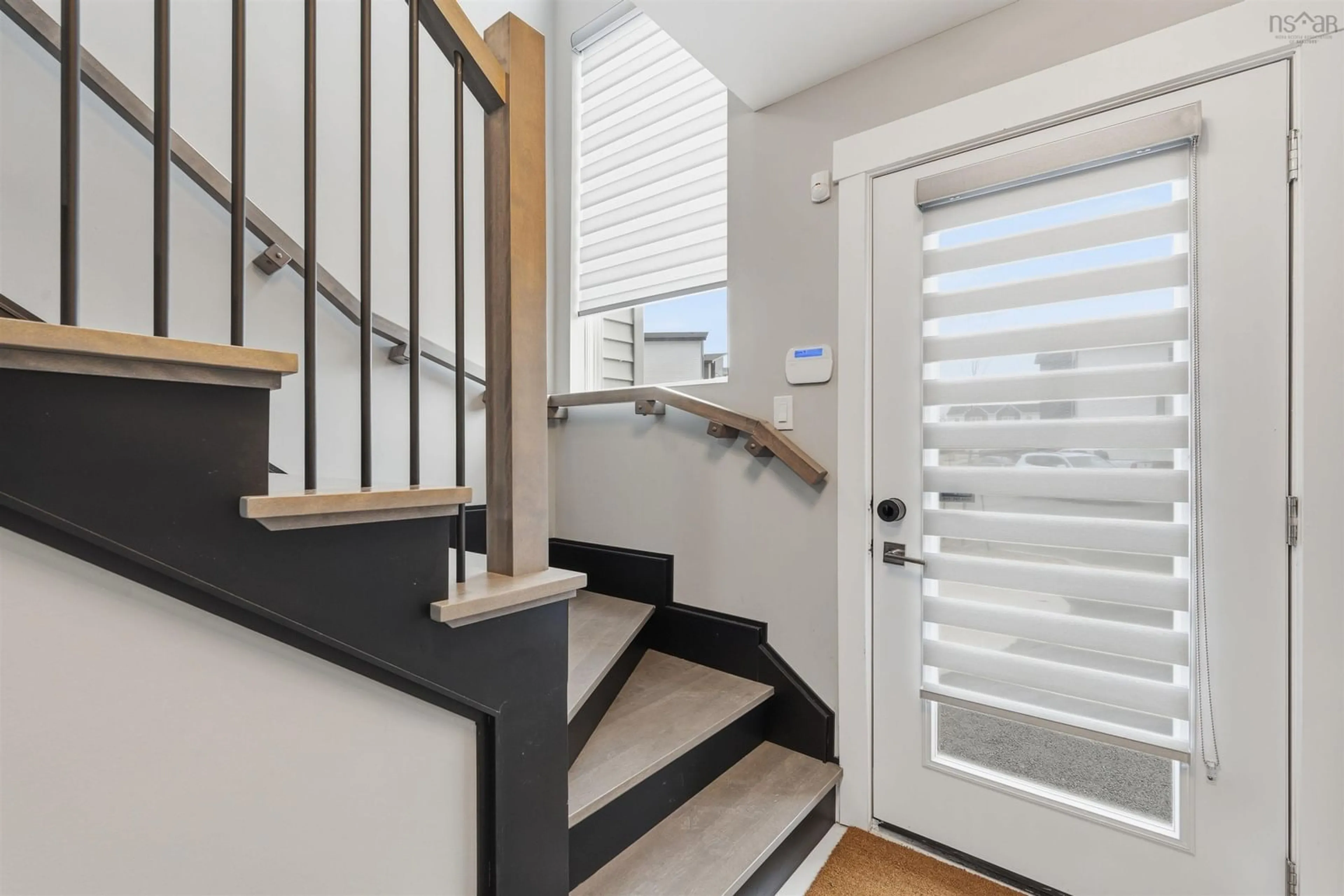 Indoor entryway for 33 Gough Close, Beechville Nova Scotia B3T 0N7