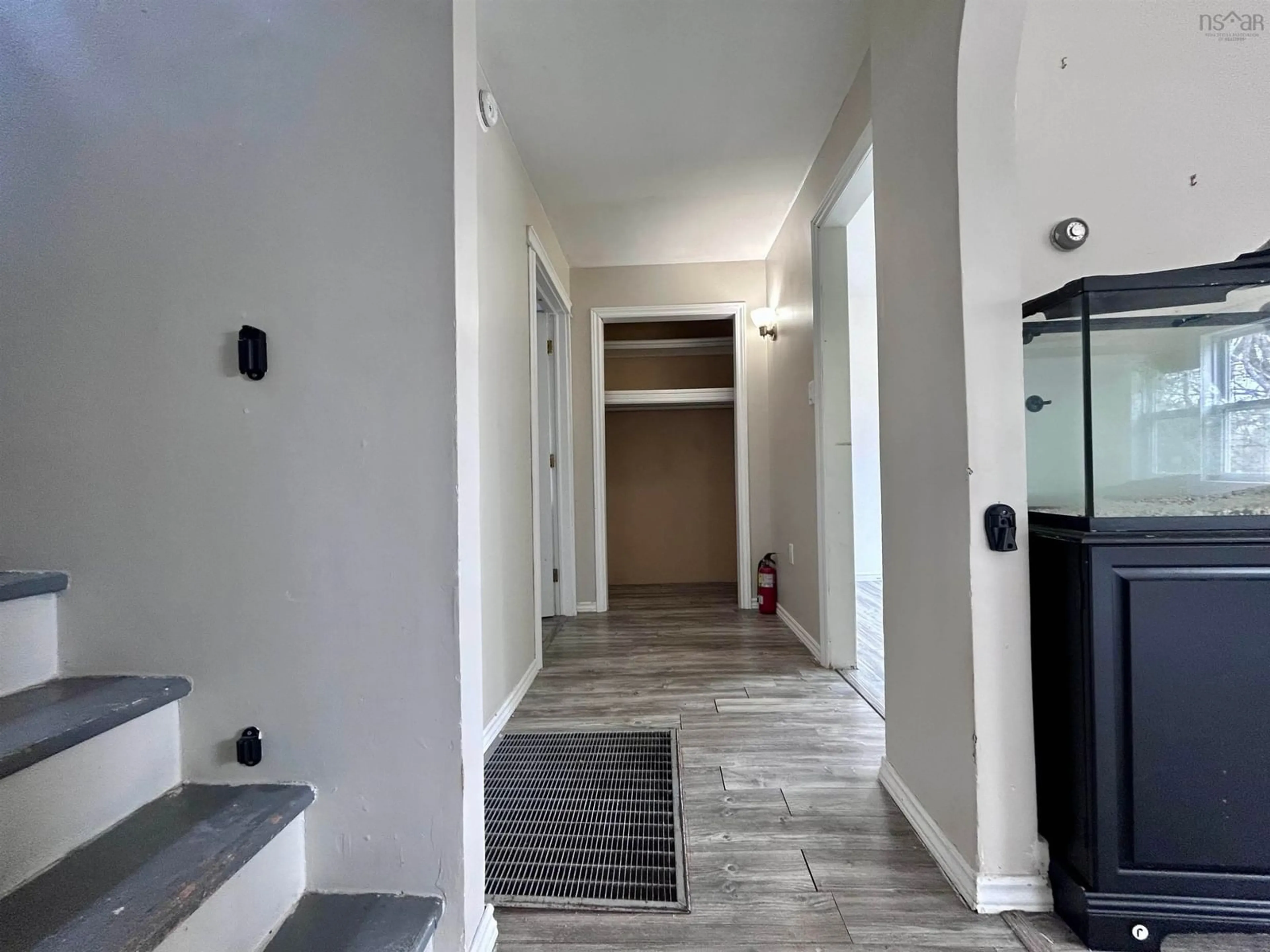Indoor entryway for Stewart Rd #429, Rogers Hill Nova Scotia B0K 1H0