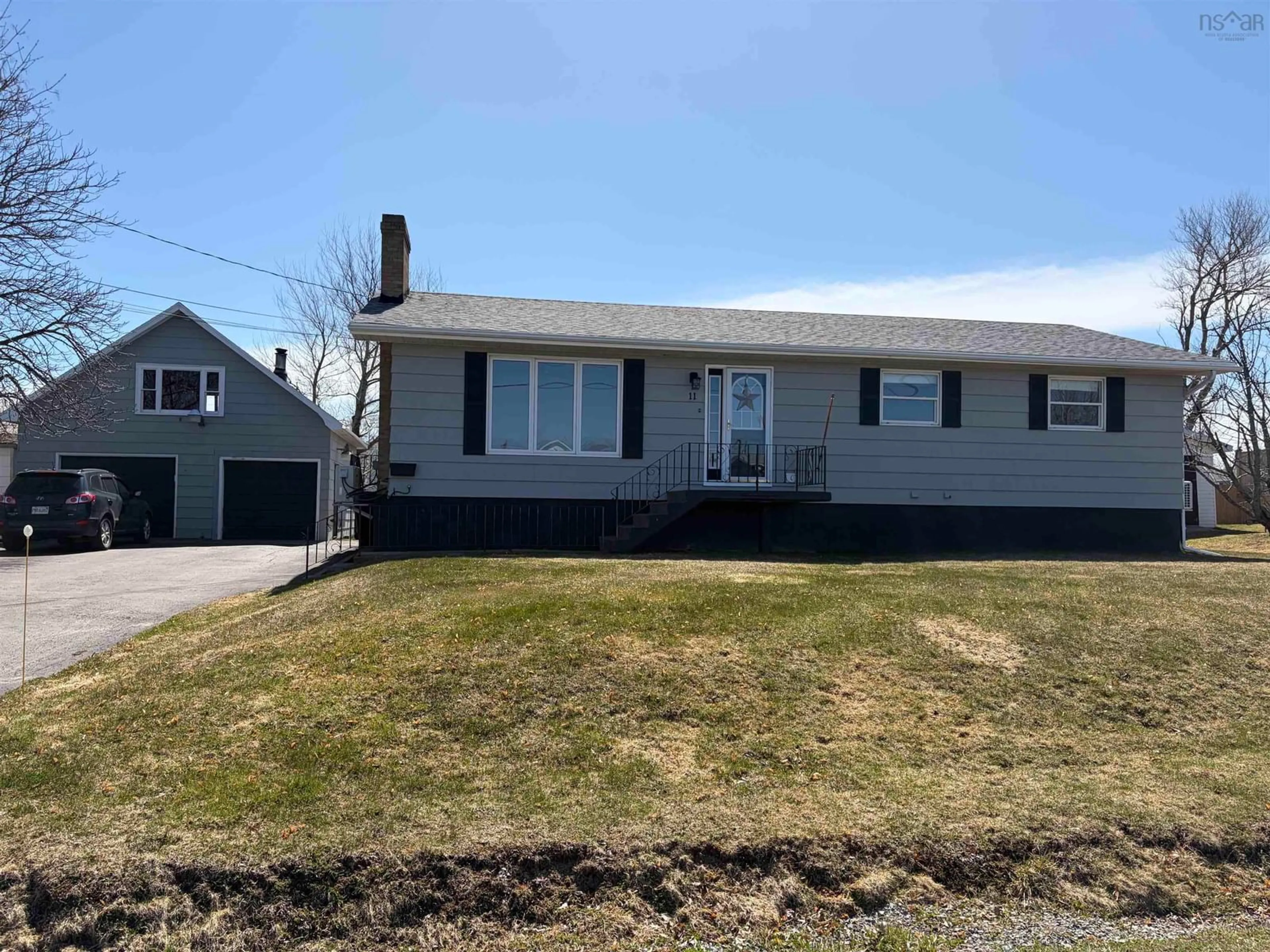 Home with vinyl exterior material, street for 11 Luke St, Glace Bay Nova Scotia B1A 1N7