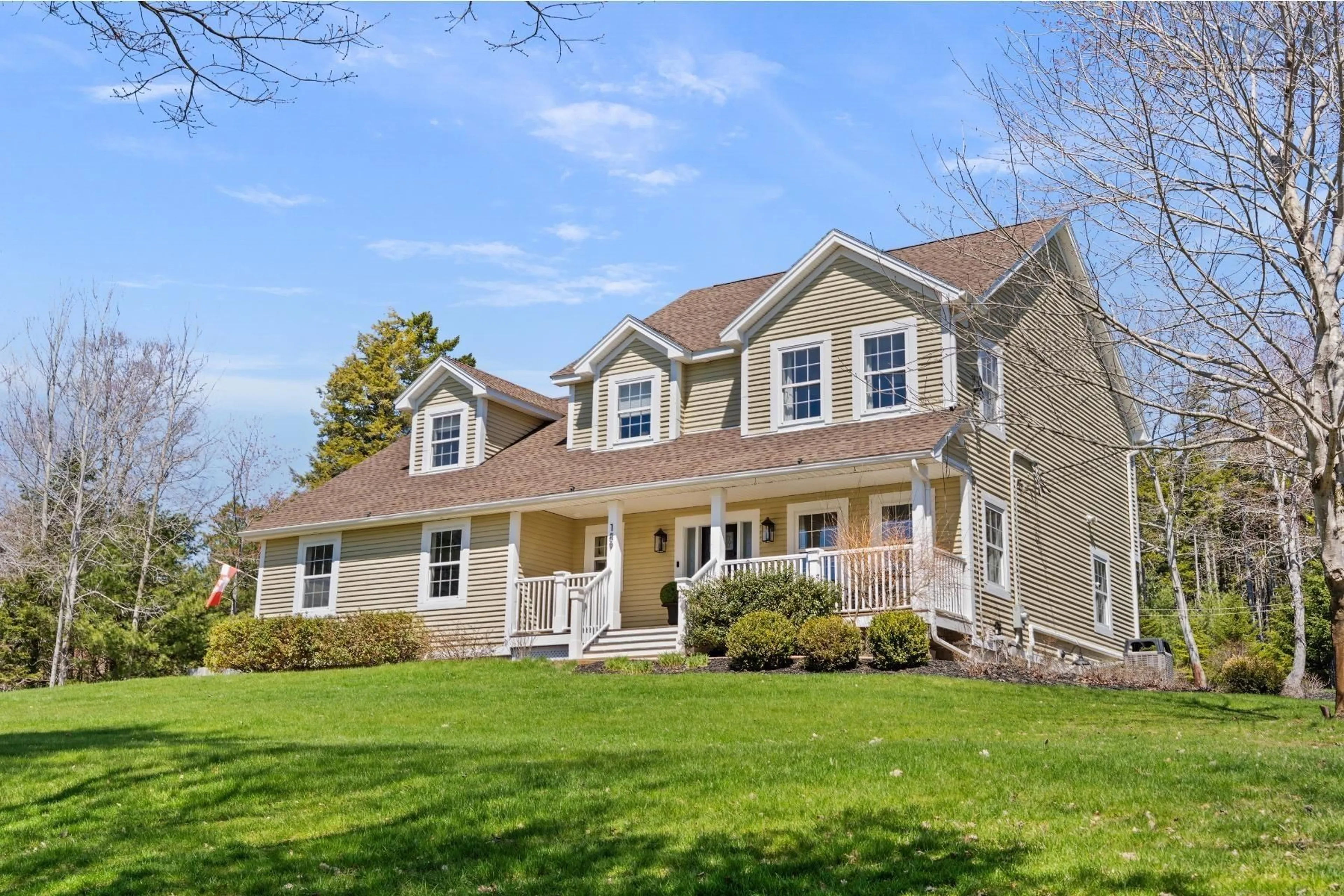 Home with vinyl exterior material, street for 189 Glen Arbour Way, Hammonds Plains Nova Scotia B4B 1T5