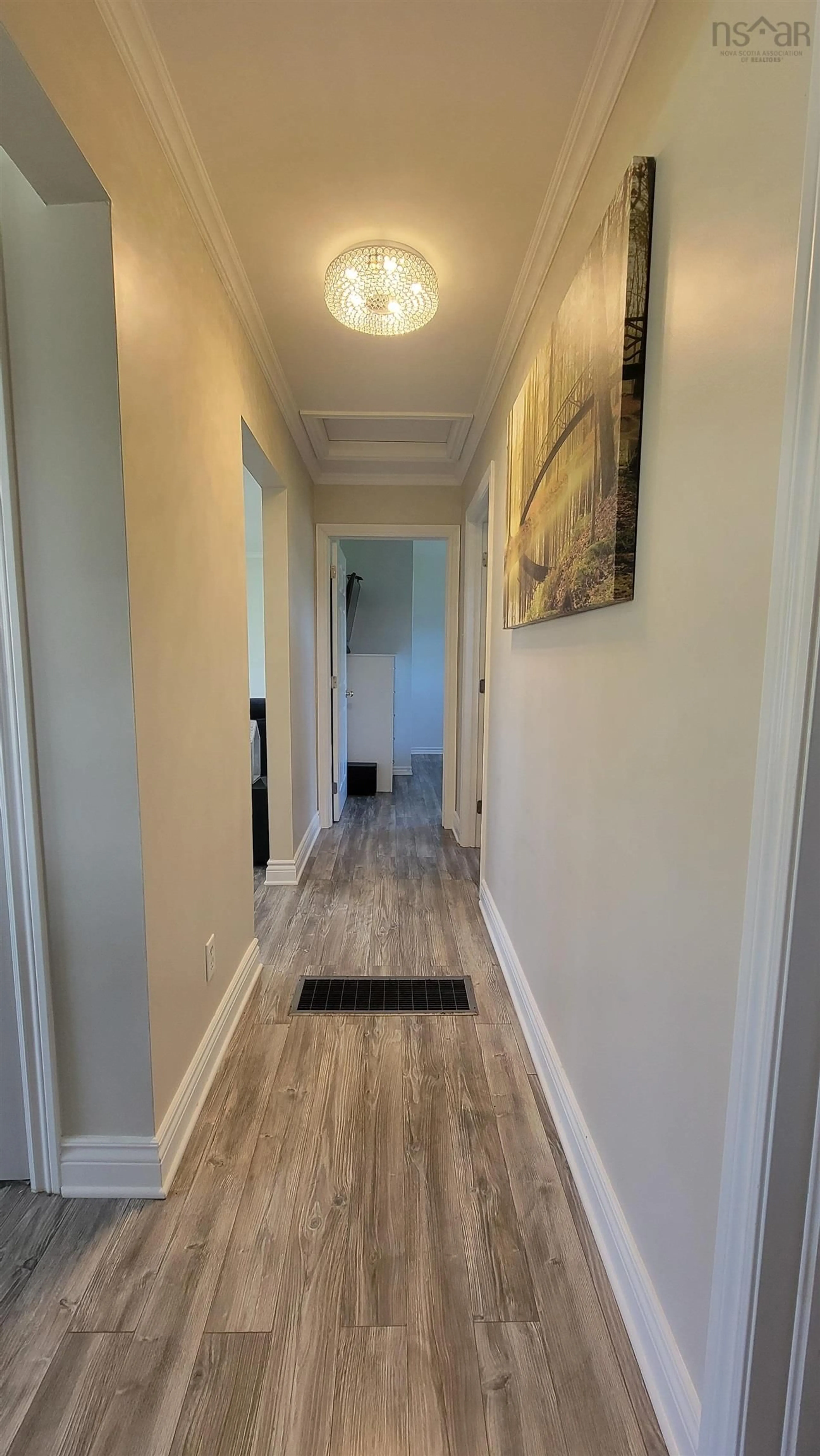 Indoor entryway for 202 Saunders Rd, Deerfield Nova Scotia B5A 5N6