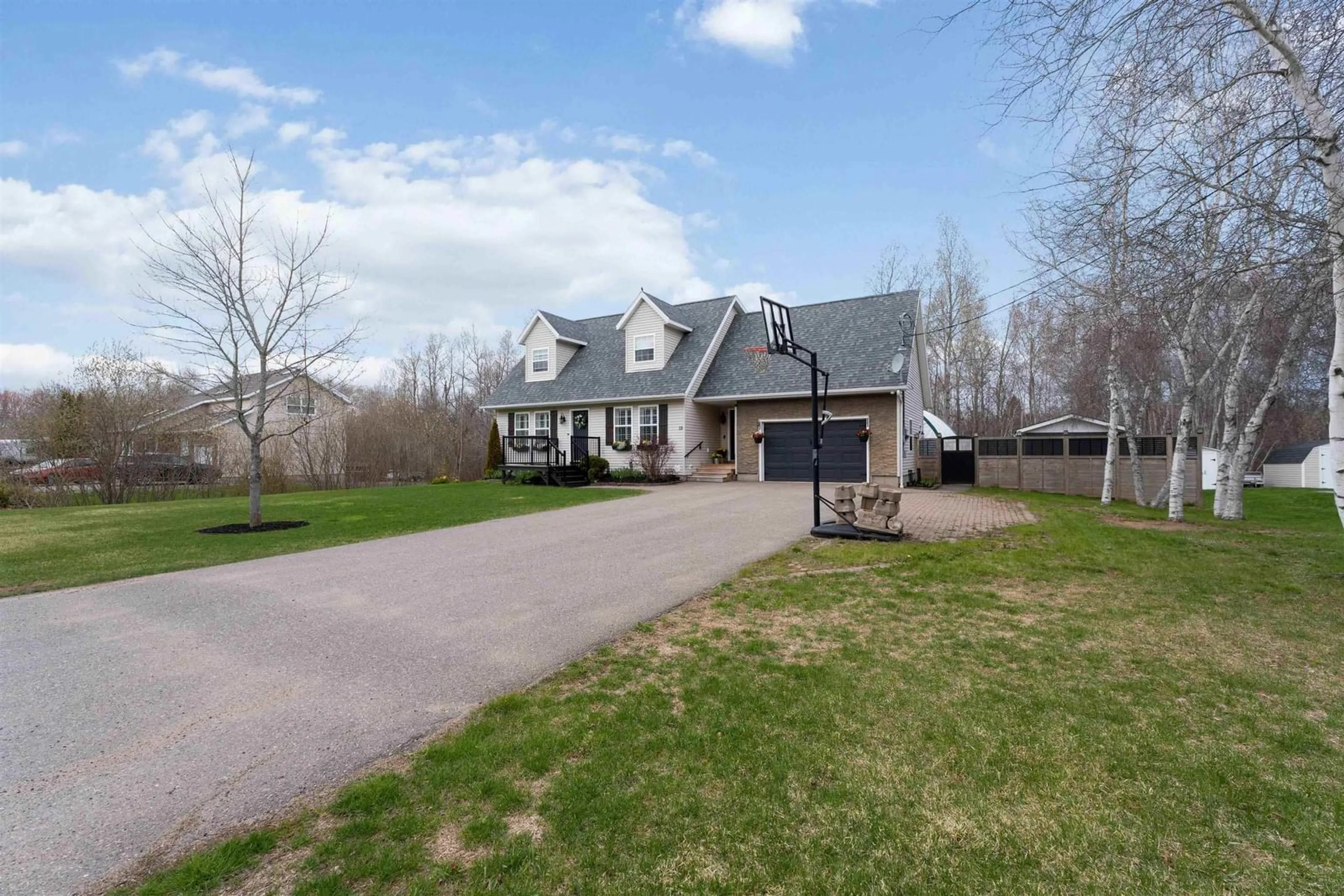A pic from outside/outdoor area/front of a property/back of a property/a pic from drone, street for 10 Macintosh St, Berwick Nova Scotia B0P 1E0