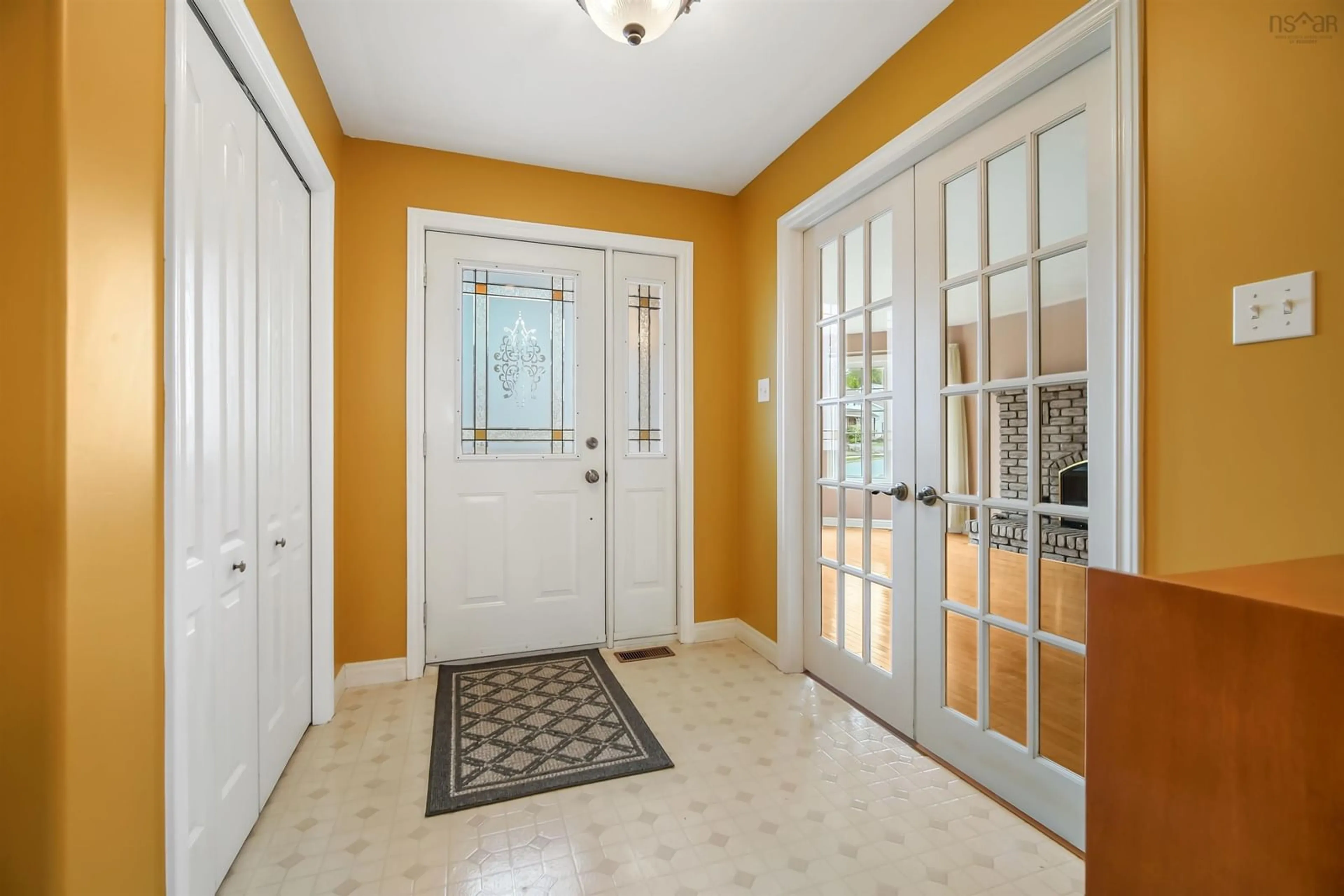 Indoor entryway for 219 Moirs Mill Rd, Bedford Nova Scotia B4A 3W2
