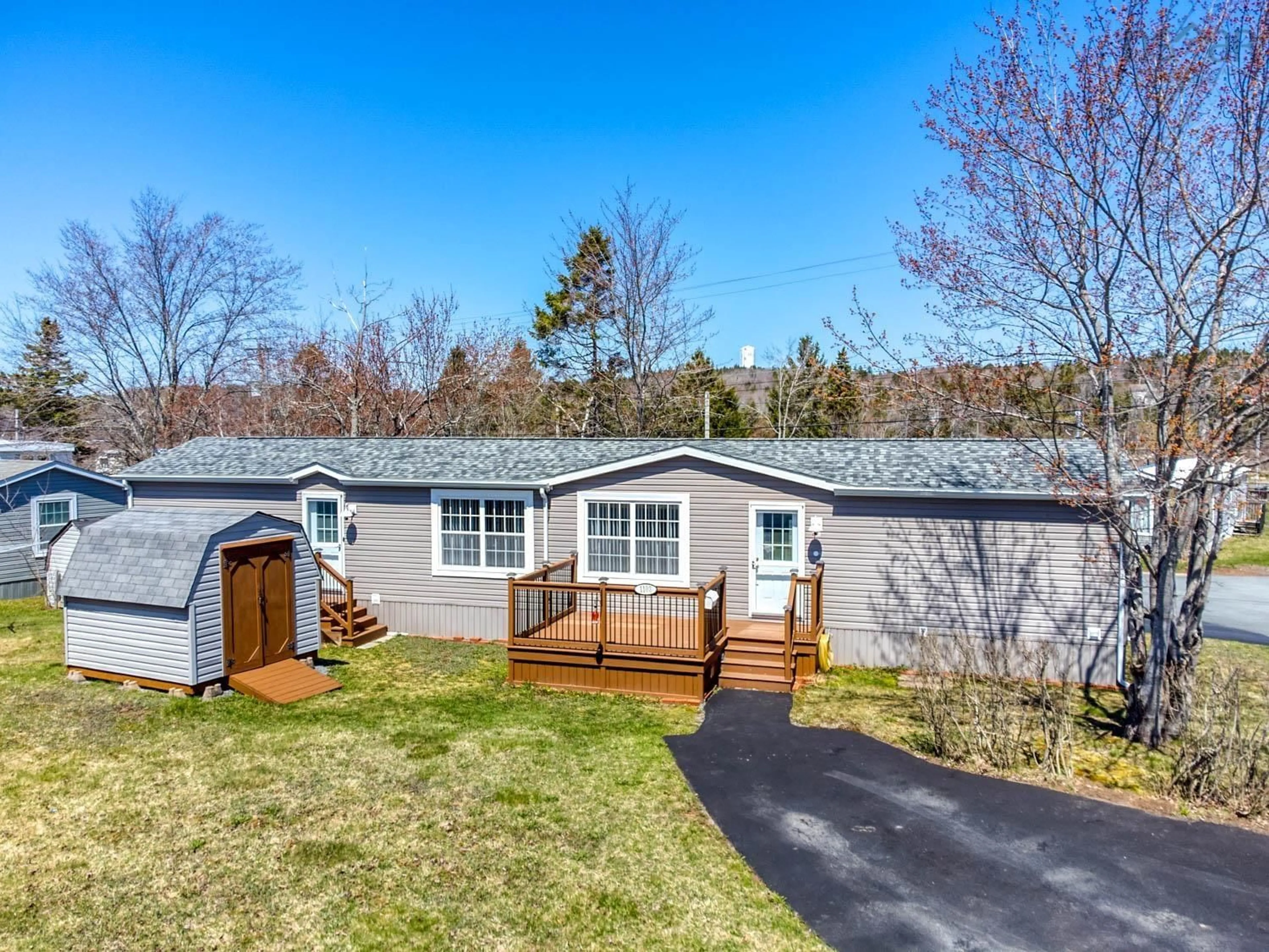 A pic from outside/outdoor area/front of a property/back of a property/a pic from drone, unknown for 1103 Susan Dr, Beaver Bank Nova Scotia B4E 1P2