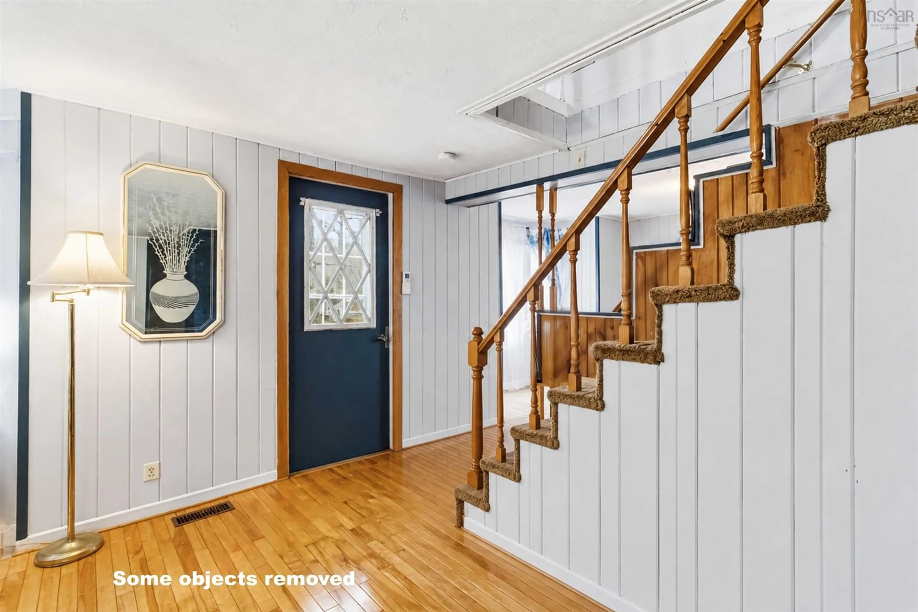 Indoor entryway for 2729 Barss Corner Rd, Maplewood Nova Scotia B0R 1A0