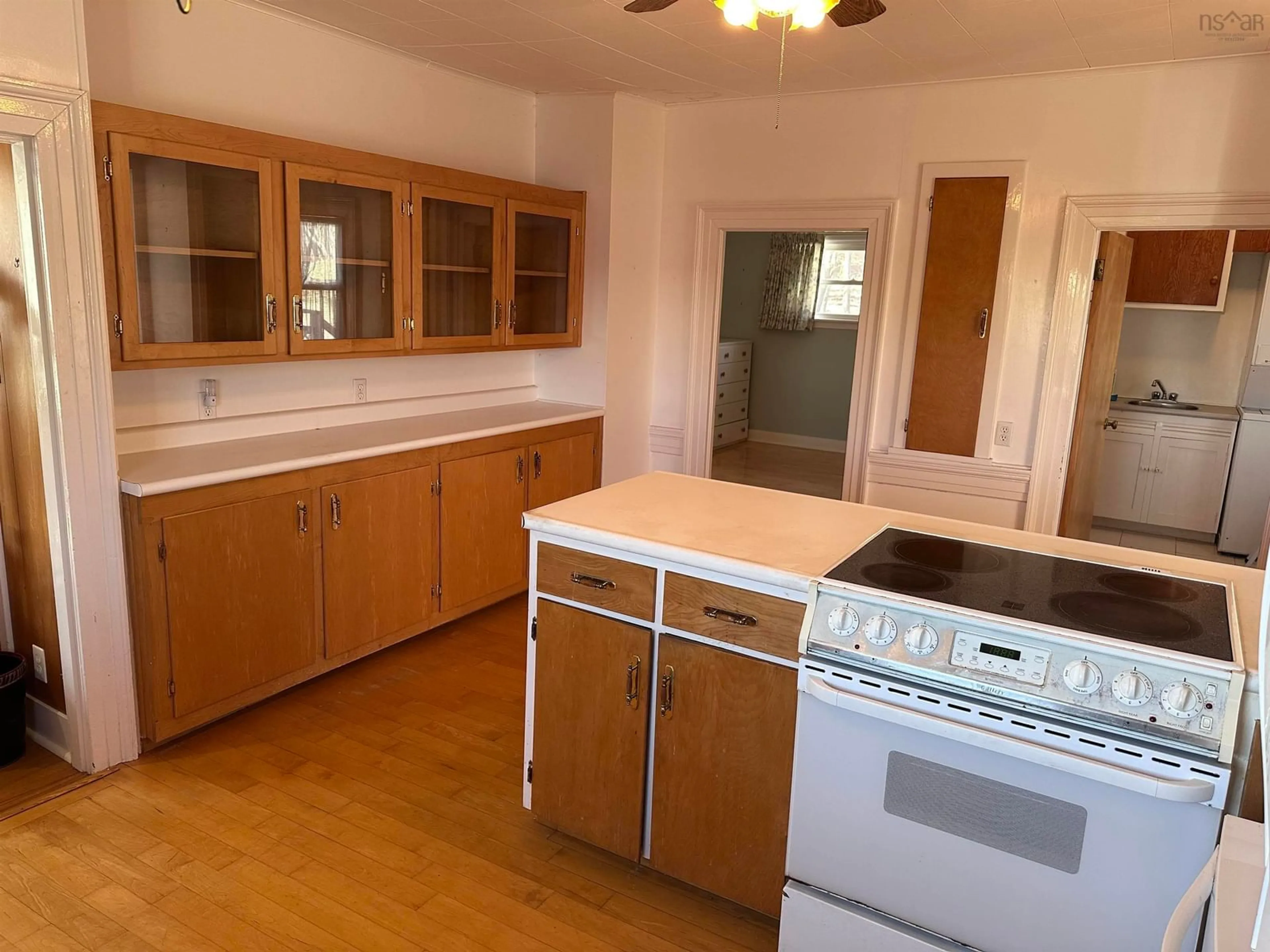 Standard kitchen, unknown for 2328 Highway 331, West Lahave Nova Scotia B0R 1G0