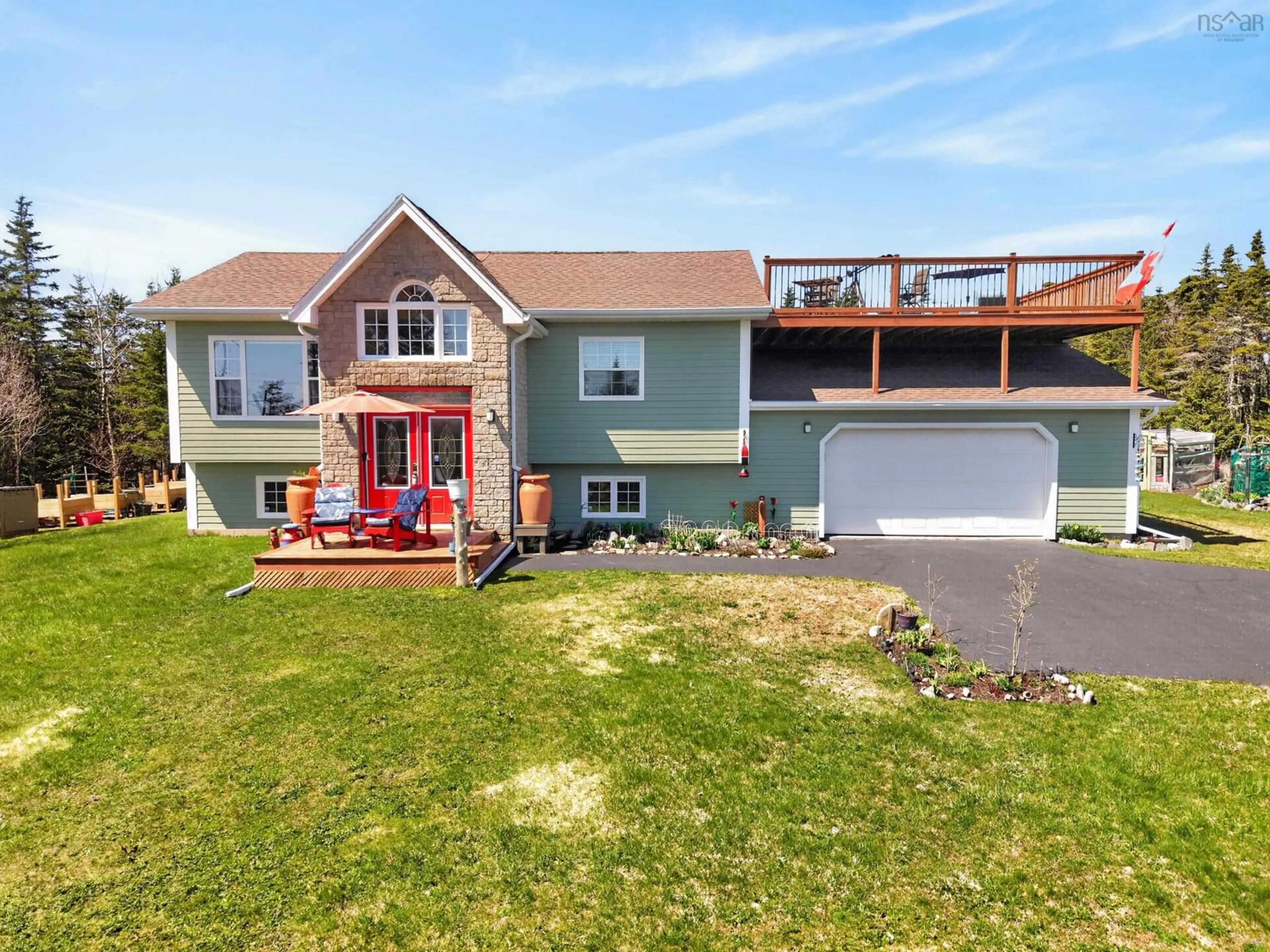 A pic from outside/outdoor area/front of a property/back of a property/a pic from drone, unknown for 136 Causeway Rd, Lawrencetown Nova Scotia B0J 2L0