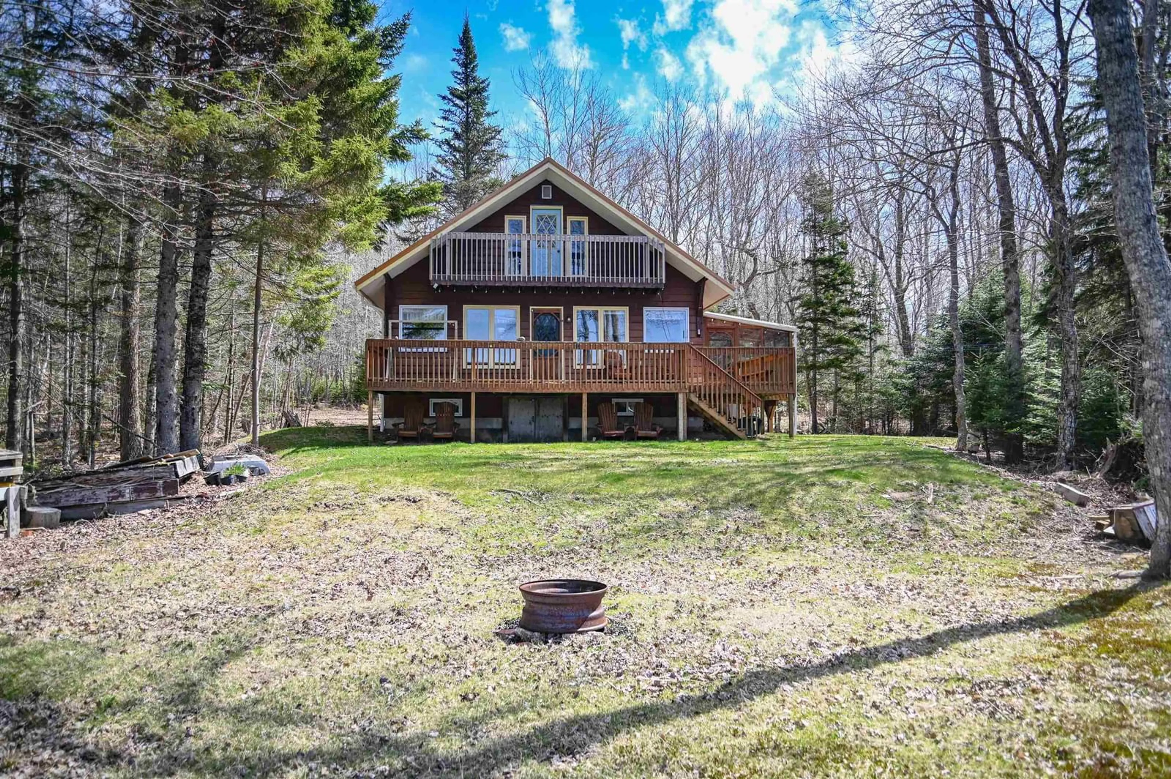 A pic from outside/outdoor area/front of a property/back of a property/a pic from drone, water/lake/river/ocean view for 577 Lakecrest Drive, Armstrong Lake Nova Scotia B0R 1H0