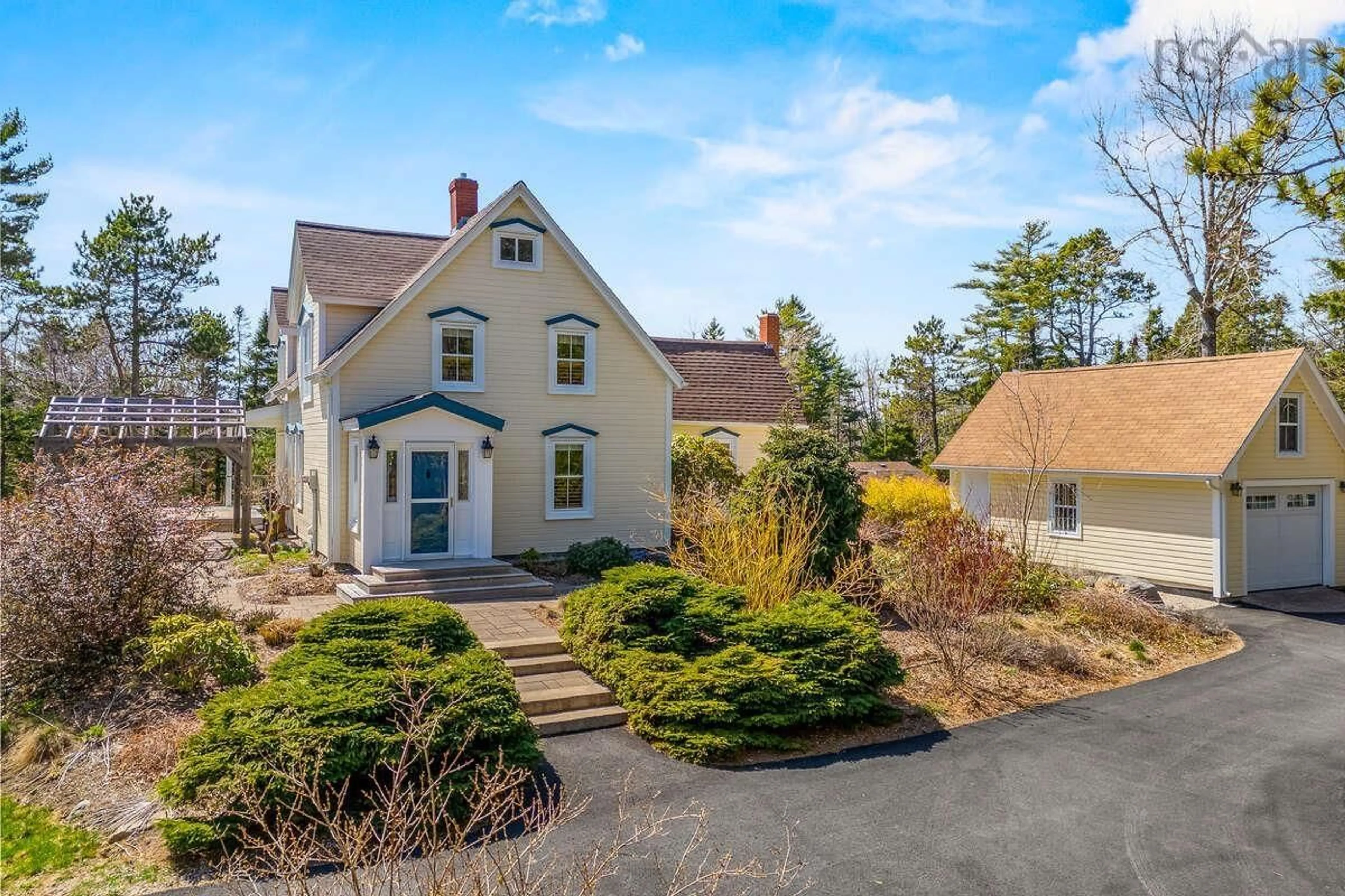 A pic from outside/outdoor area/front of a property/back of a property/a pic from drone, street for 215 Conrads Rd, Hubbards Nova Scotia B0J 1T0