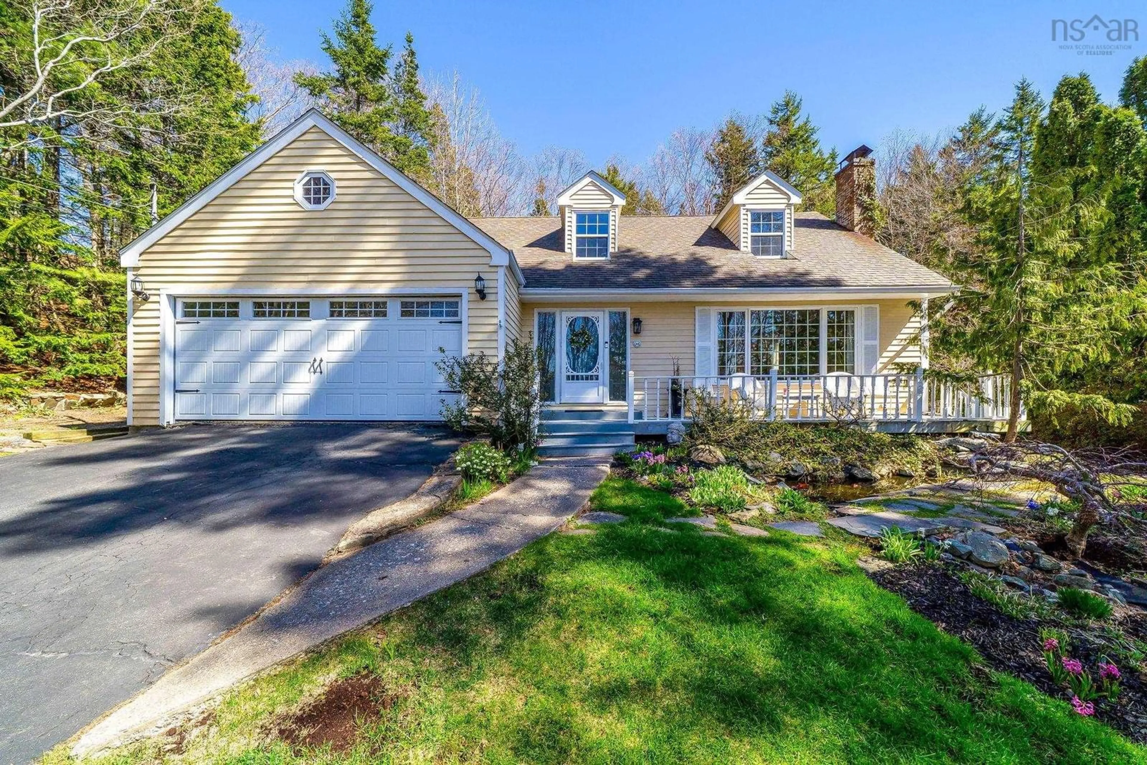 Home with vinyl exterior material, street for 35 Golf Links Rd, Bedford Nova Scotia B4A 2J1