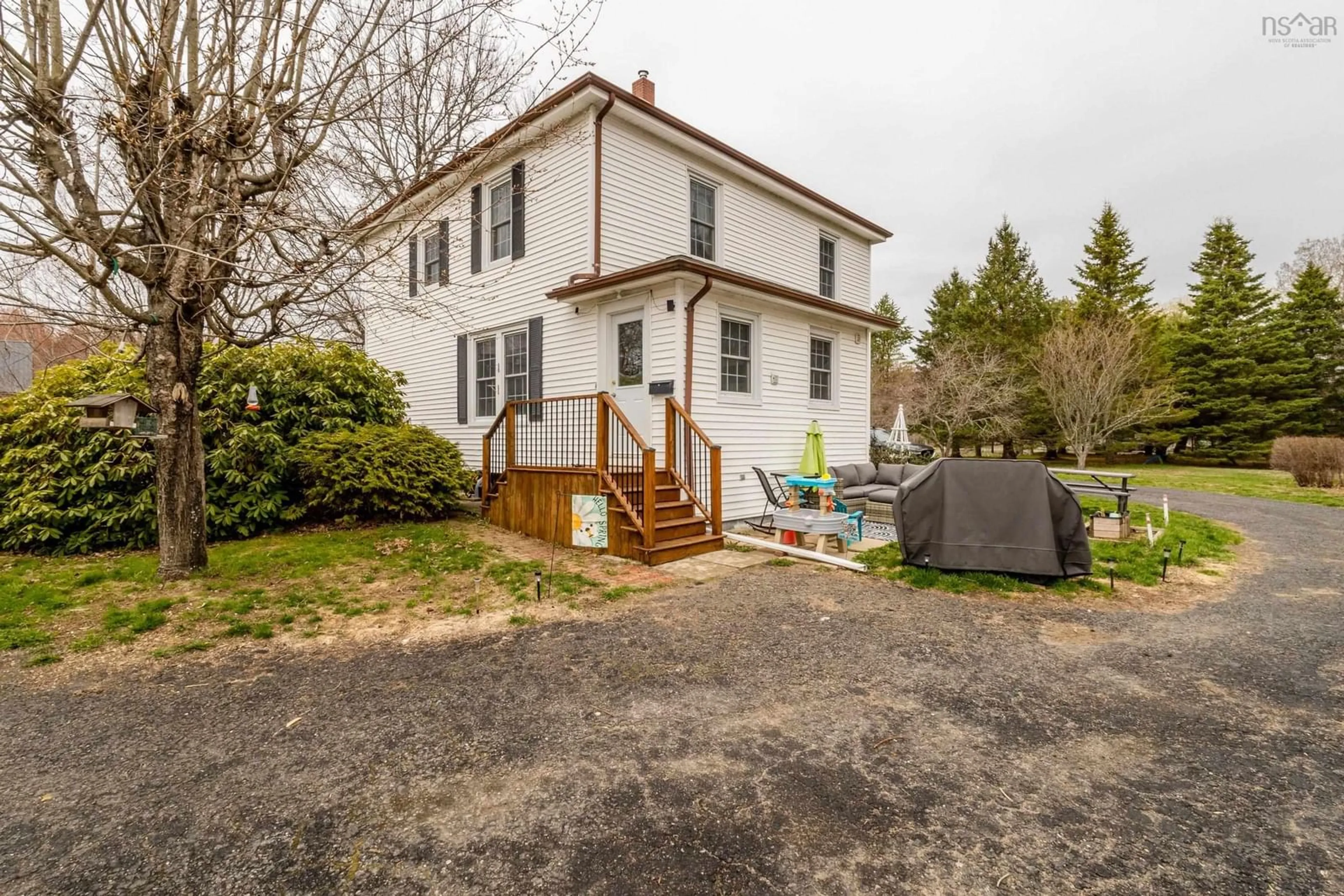 A pic from outside/outdoor area/front of a property/back of a property/a pic from drone, street for 804 Windermere Rd, South Berwick Nova Scotia B0P 1E0