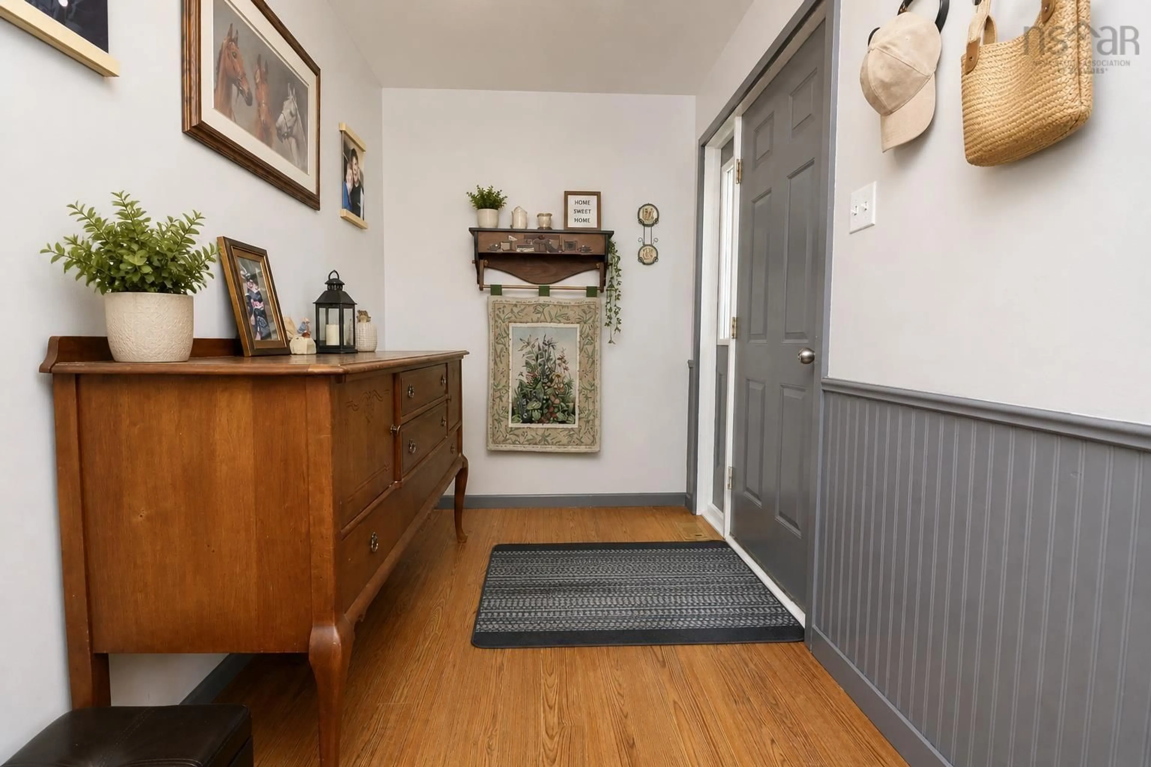 Indoor entryway for 39 Fletcher Lane, Brooklyn Nova Scotia B0N 1L0