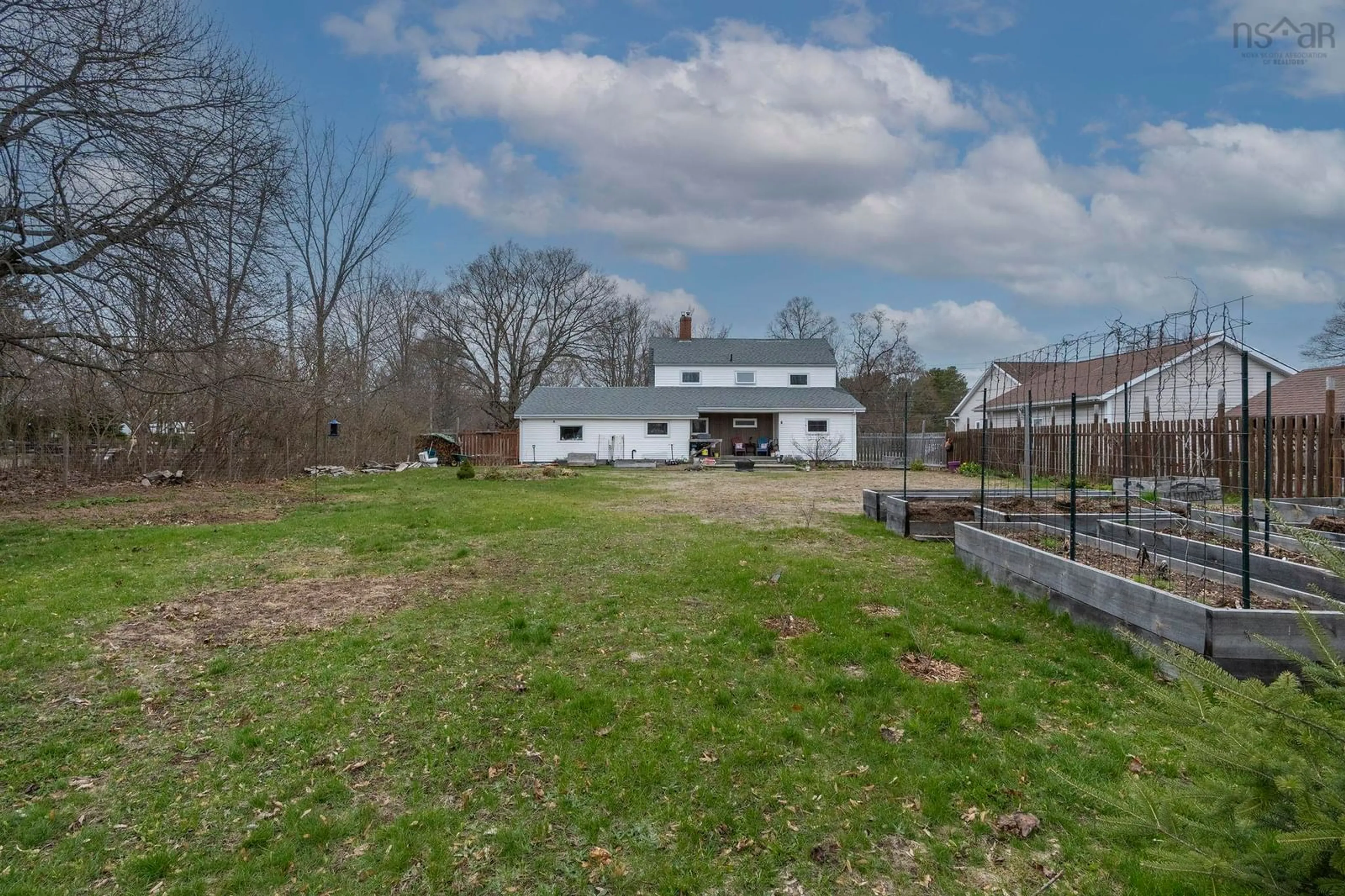 A pic from outside/outdoor area/front of a property/back of a property/a pic from drone, unknown for 2486 Highway 1 Hwy, Aylesford Nova Scotia B0P 1C0