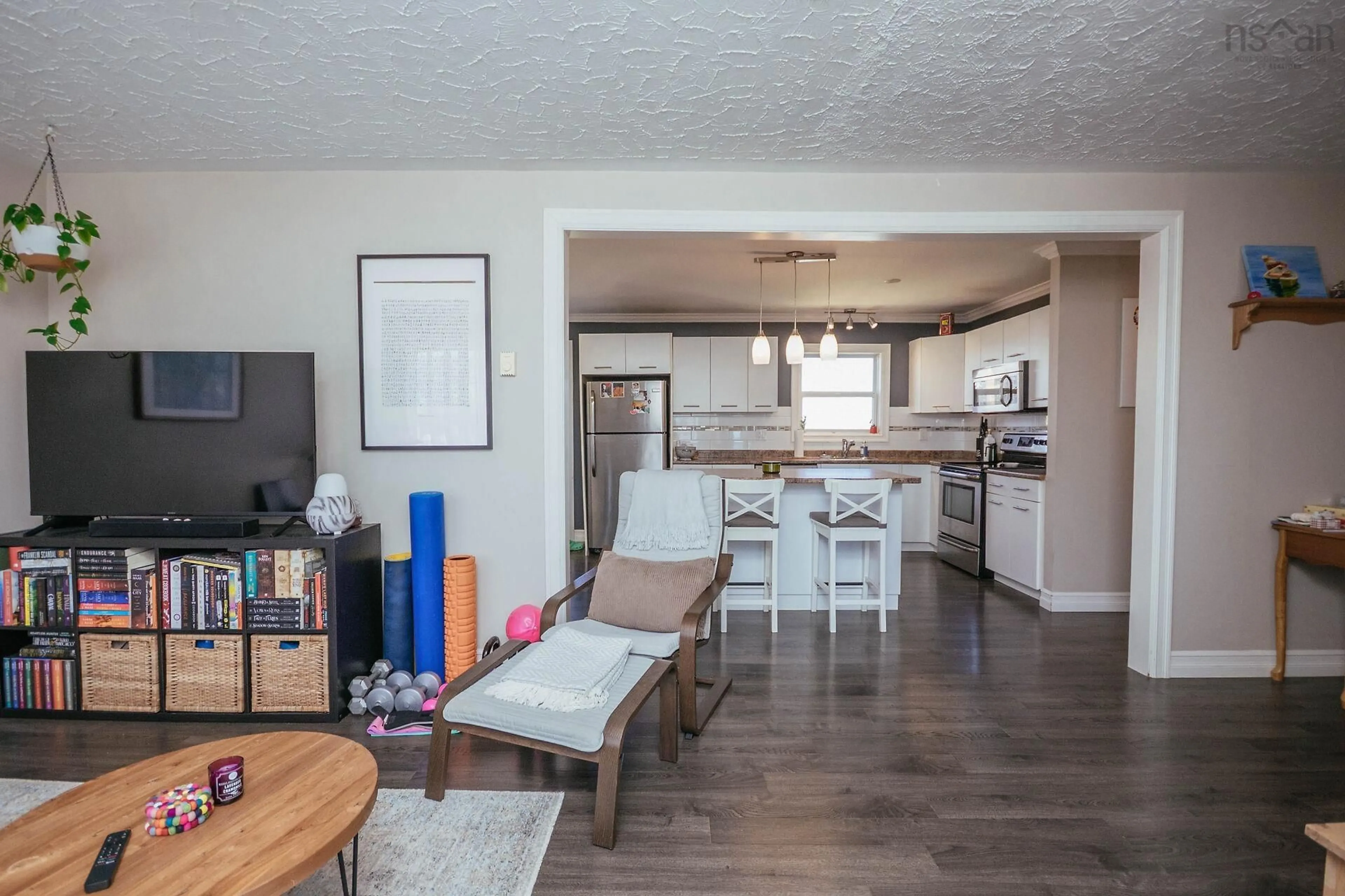 Open concept kitchen, wood/laminate floor for 19 Circle Dr, Halifax Nova Scotia B3P 1J9