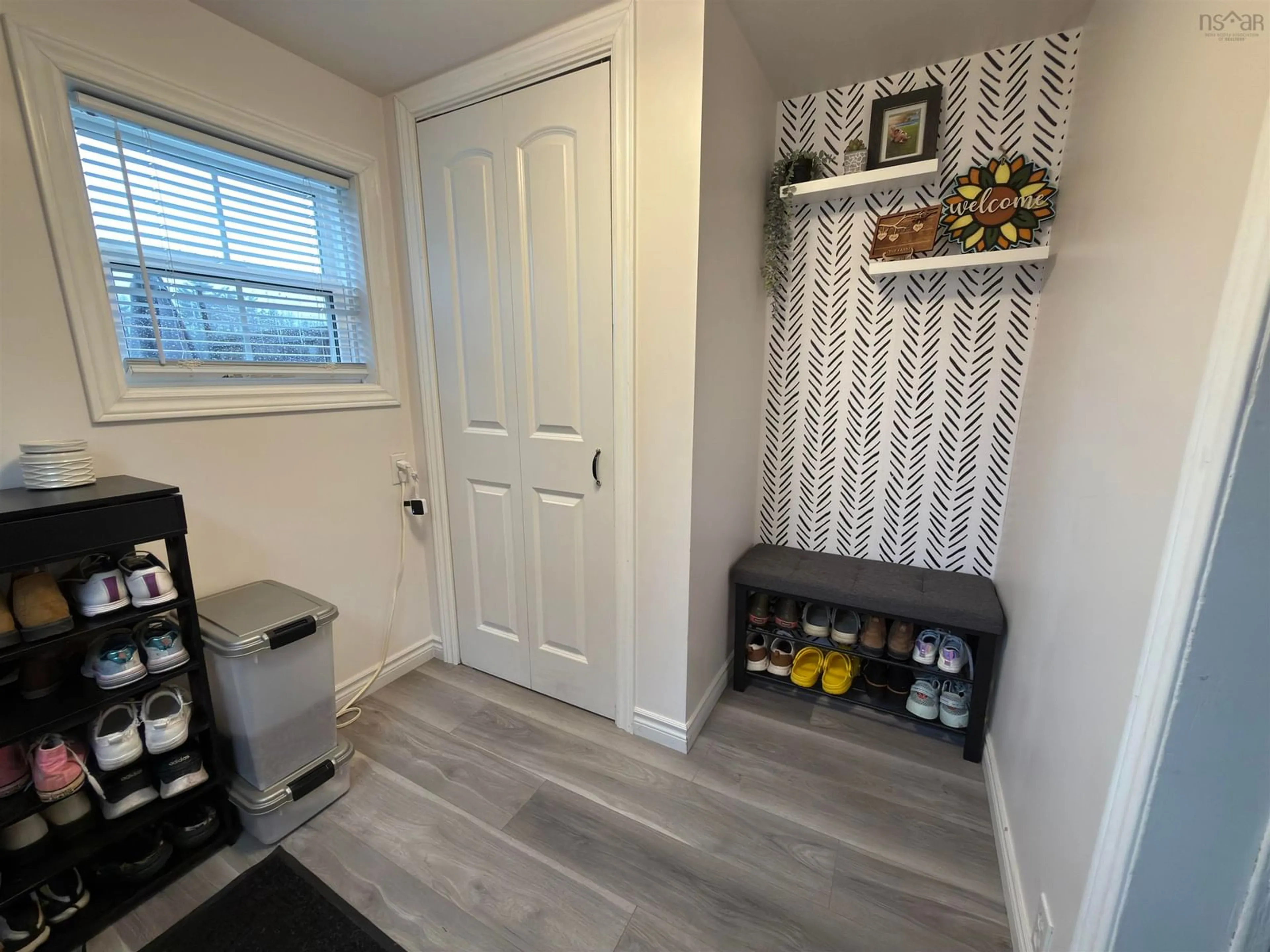 Indoor entryway for 124 Pump Road Rd, Westville Nova Scotia B0K 2A0