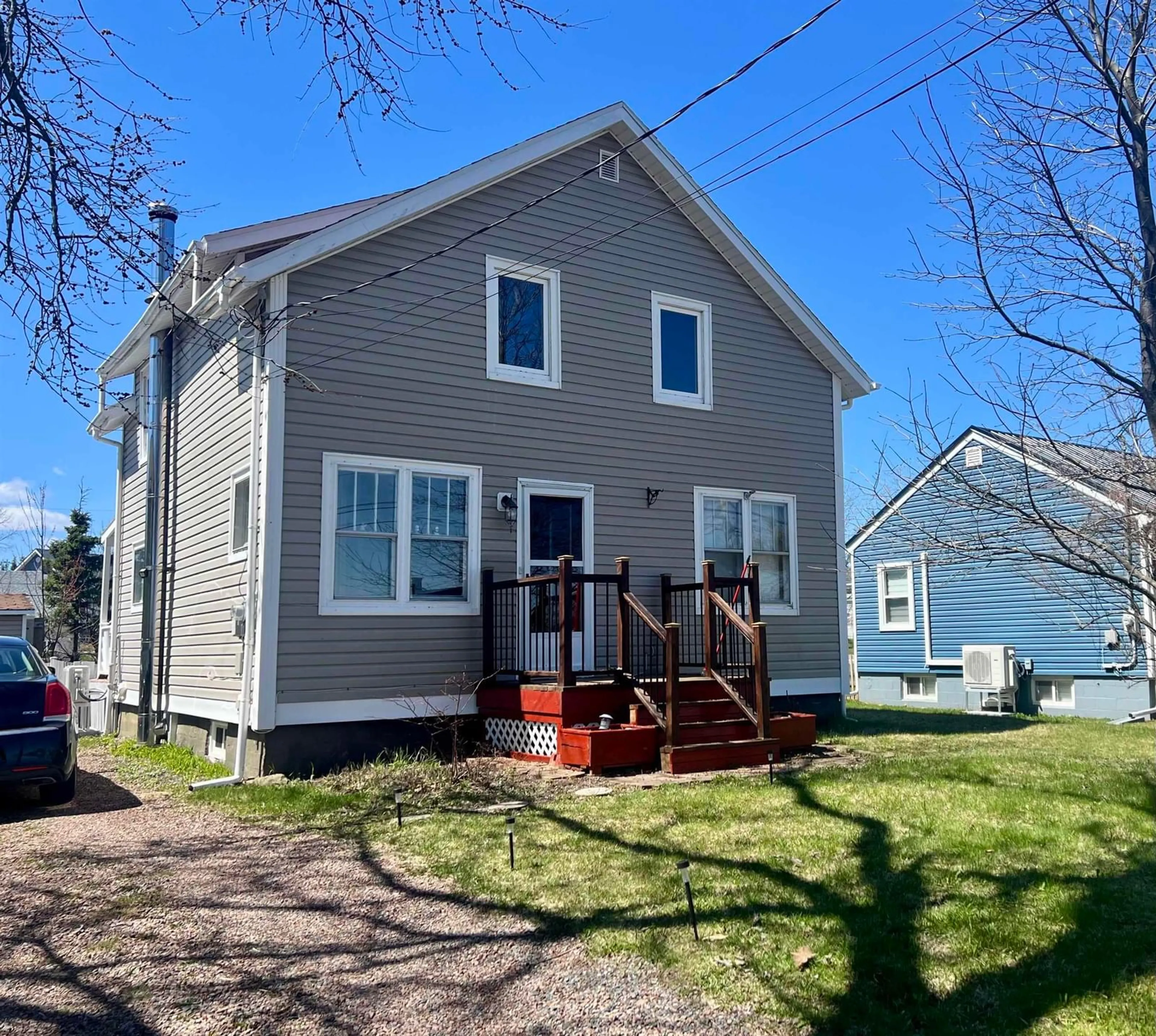 Home with vinyl exterior material, street for 166 North Foord St, Stellarton Nova Scotia B0K 1S0