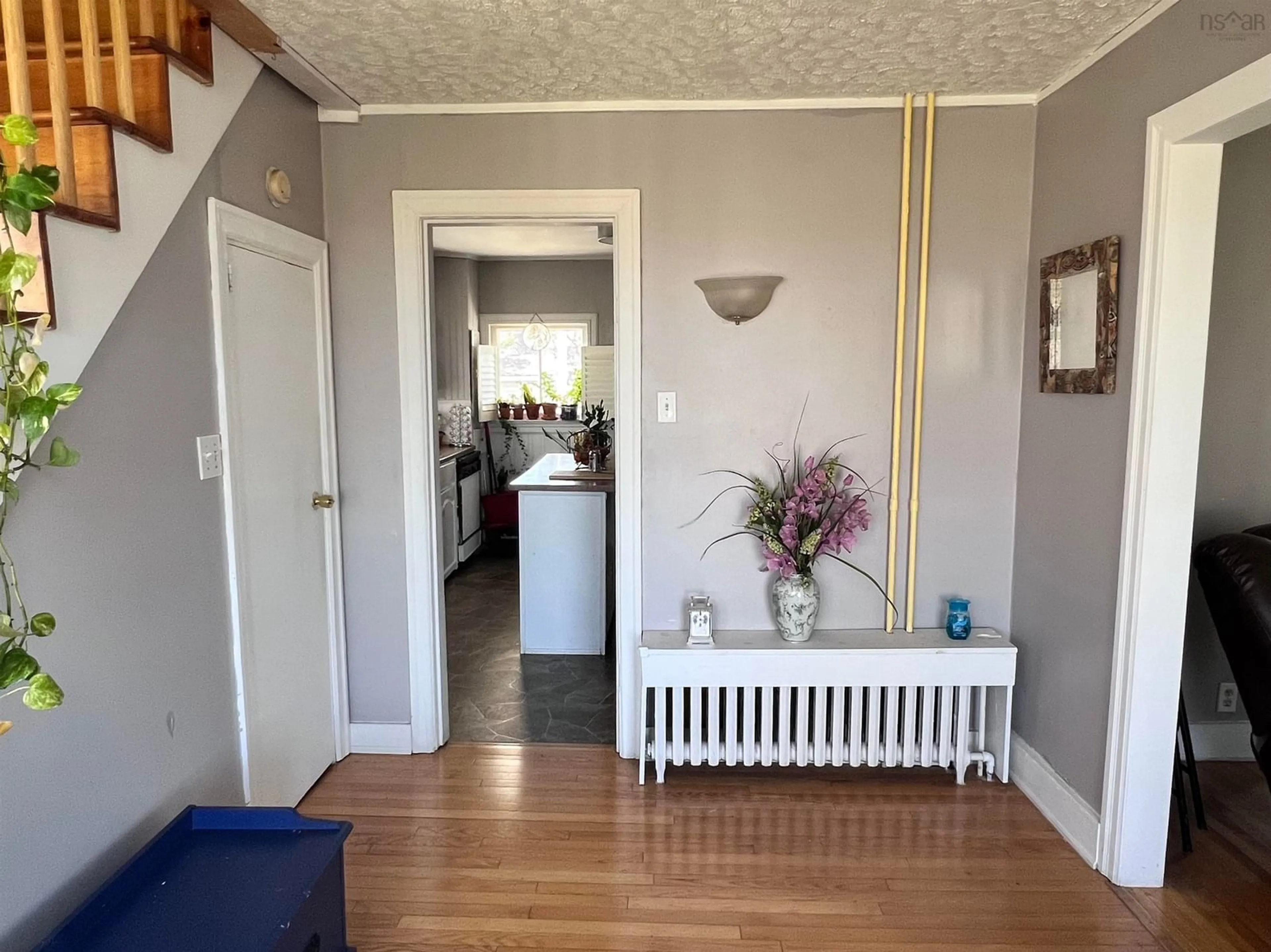 Indoor entryway for 166 North Foord St, Stellarton Nova Scotia B0K 1S0