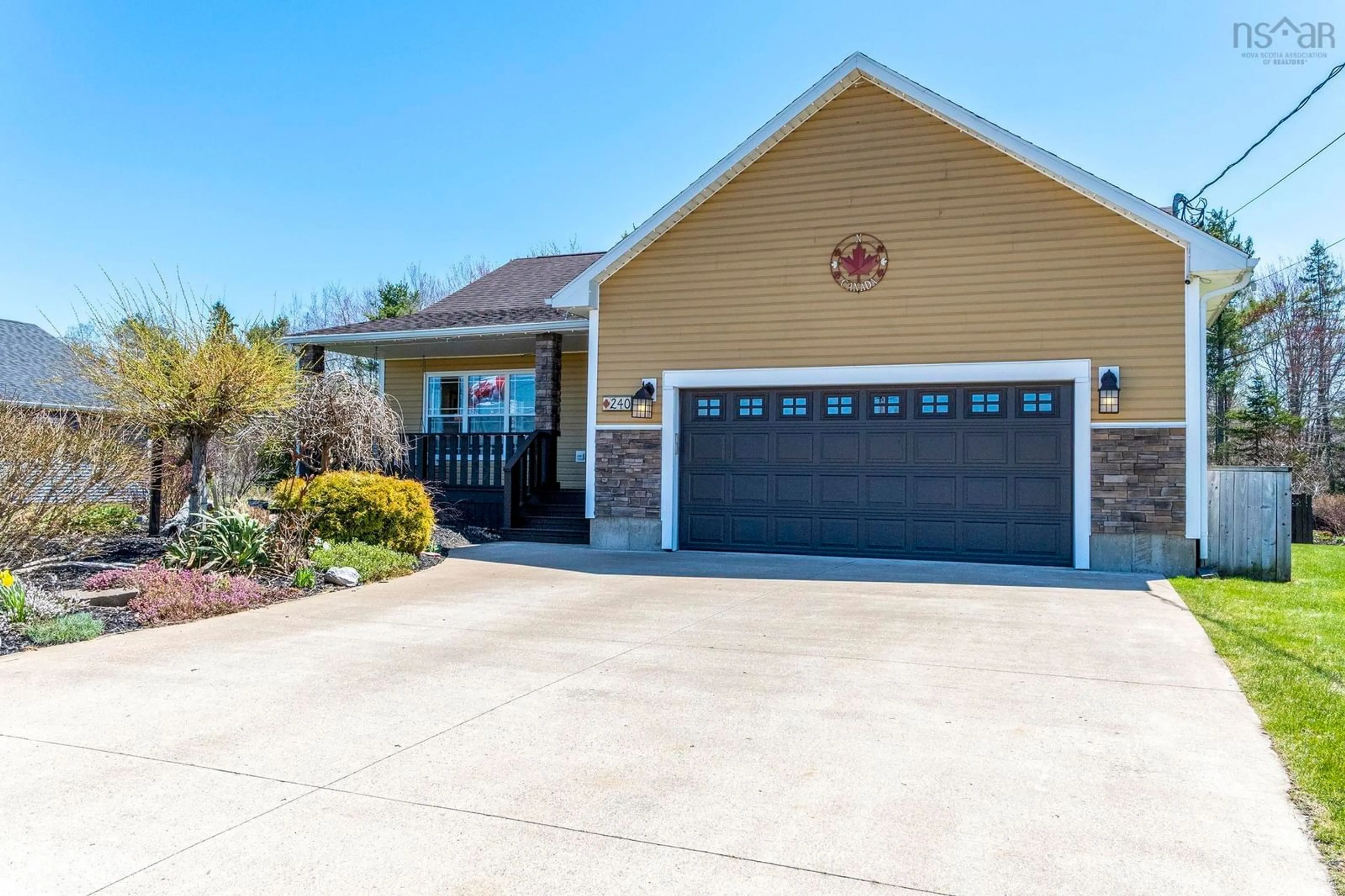 Home with vinyl exterior material, water/lake/river/ocean view for 240 Rivercrest Lane, Greenwood Nova Scotia B0P 1R0