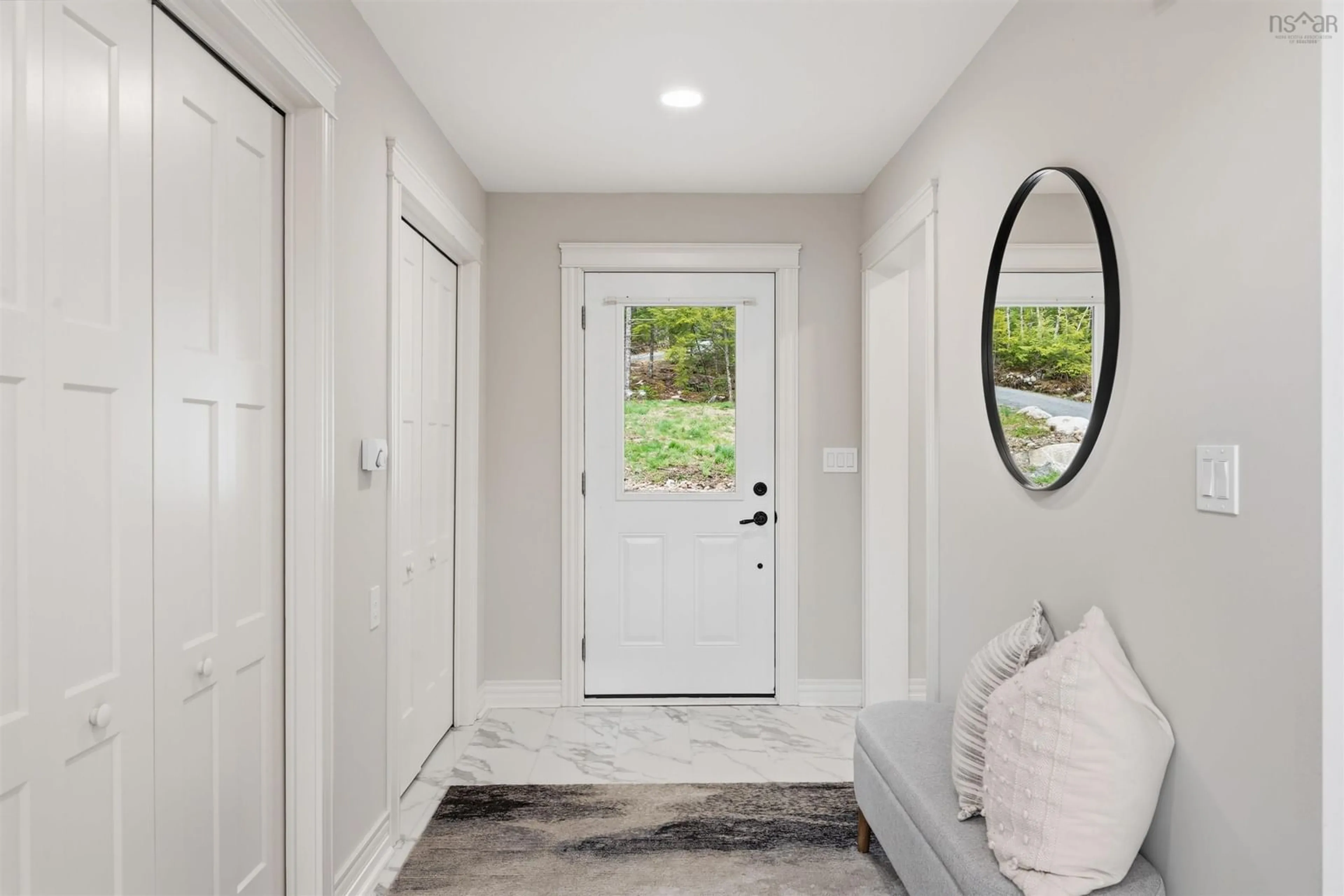 Indoor entryway for 55 Chalet Dr, Vaughan Nova Scotia B0N 2T0