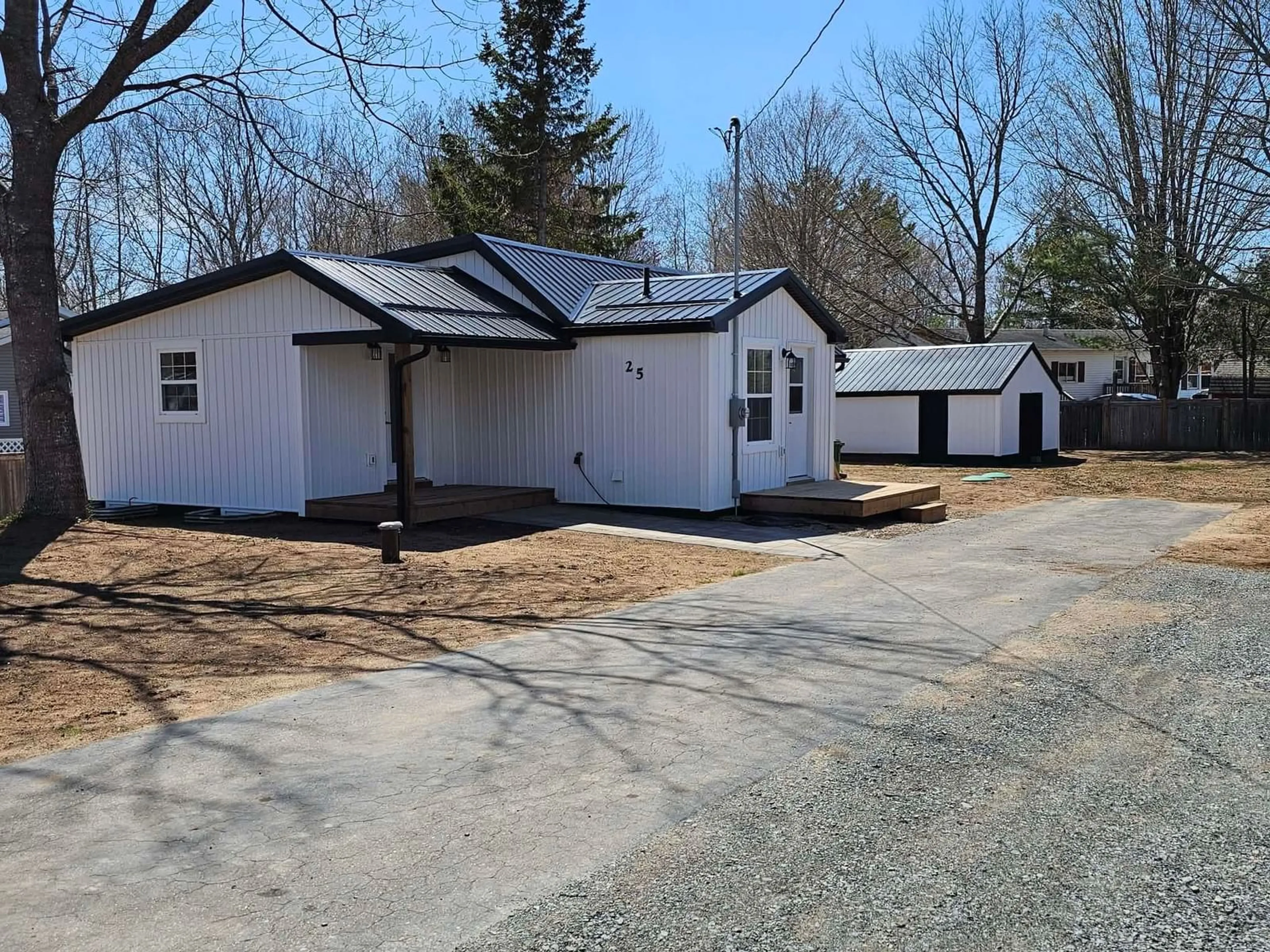 Unknown for 25 Brown St, Berwick Nova Scotia B0P 1E0