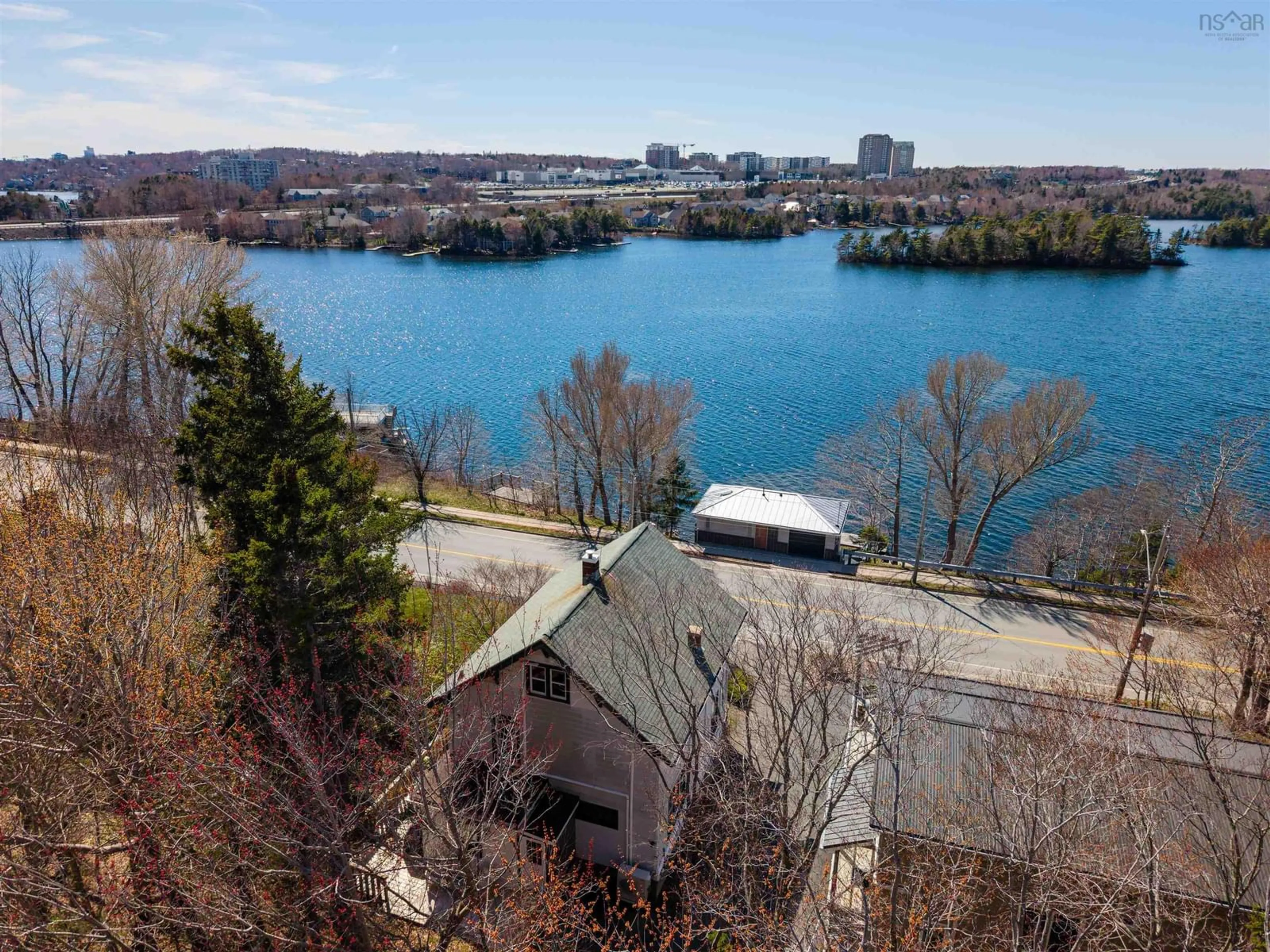 A pic from outside/outdoor area/front of a property/back of a property/a pic from drone, water/lake/river/ocean view for 132 Braemar Dr, Dartmouth Nova Scotia B2X 2B4