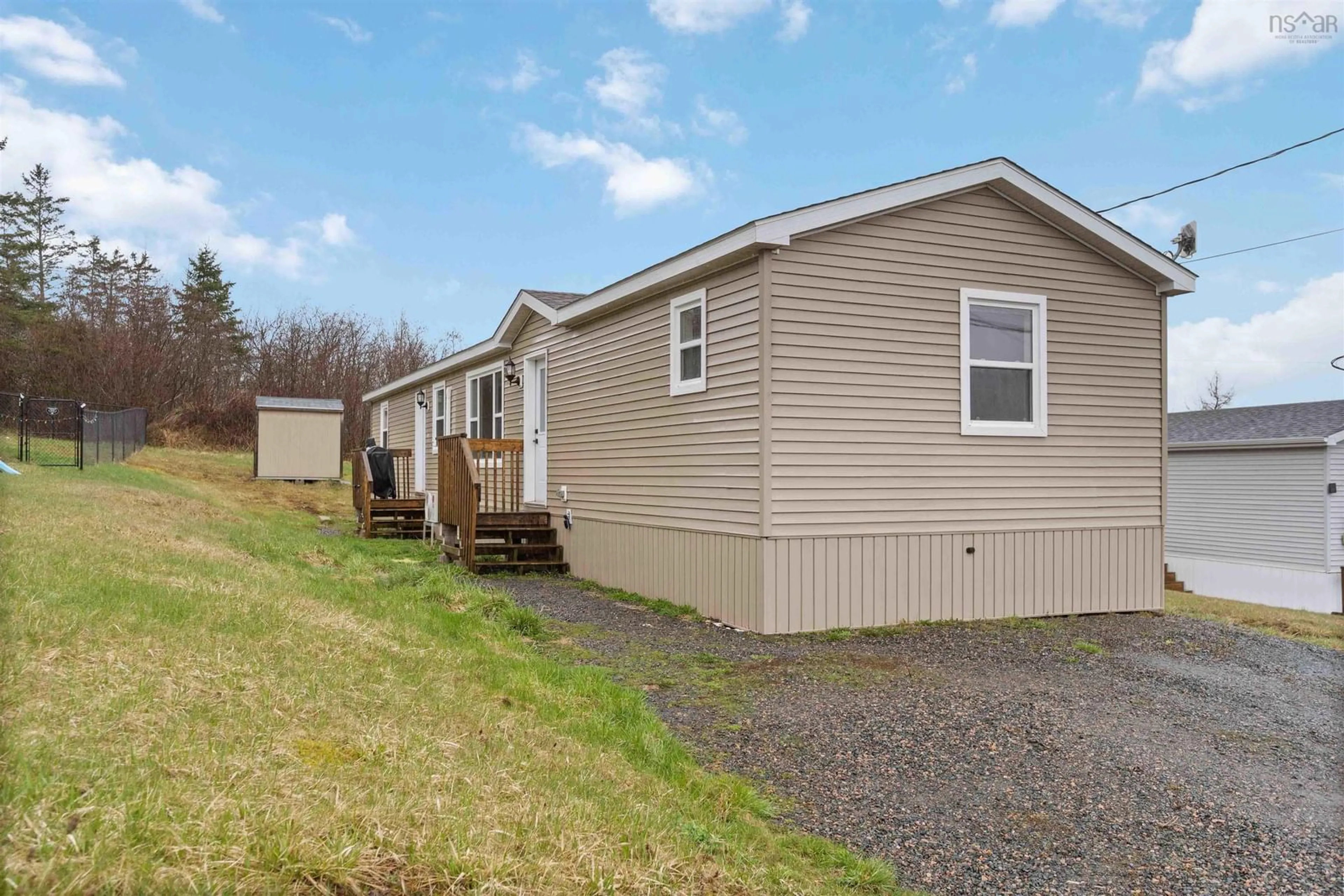 Home with vinyl exterior material, unknown for 9 High Tide Rd, Stewiacke Nova Scotia B0N 2J0