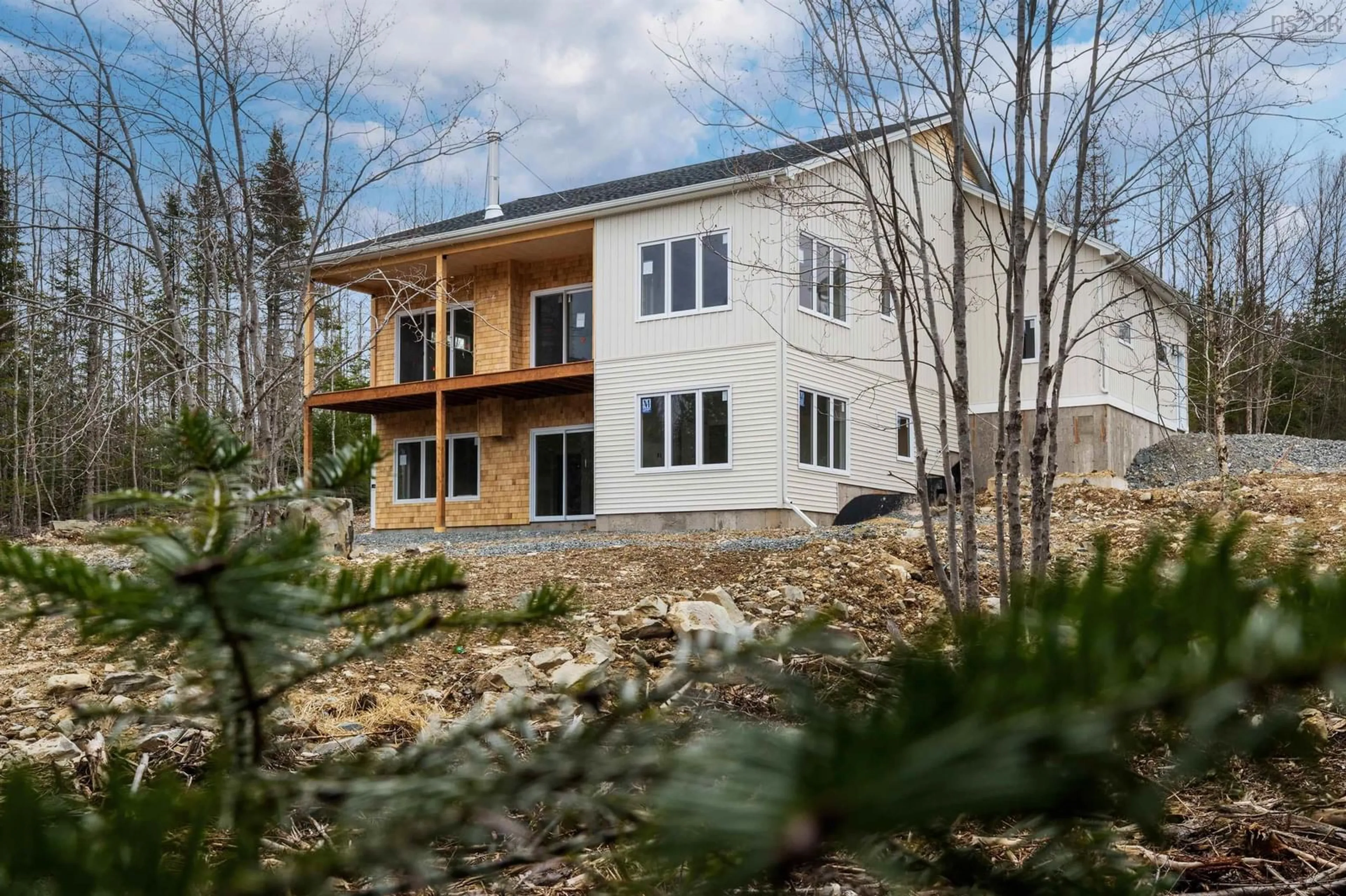 Home with vinyl exterior material, mountain view for 208 Bretton Woods Rd, Mount Uniacke Nova Scotia B0N 1Z0