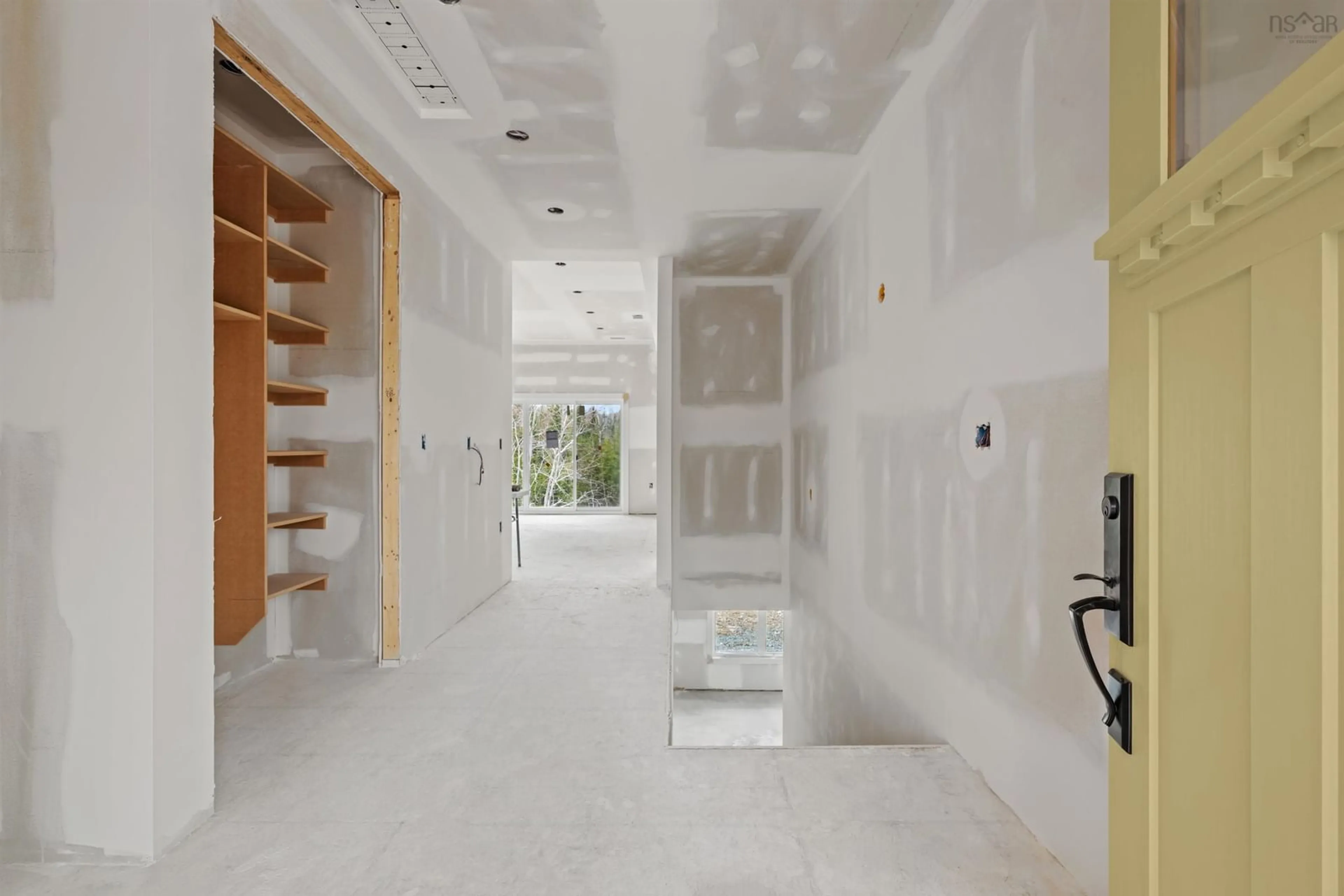 Indoor foyer for 208 Bretton Woods Rd, Mount Uniacke Nova Scotia B0N 1Z0