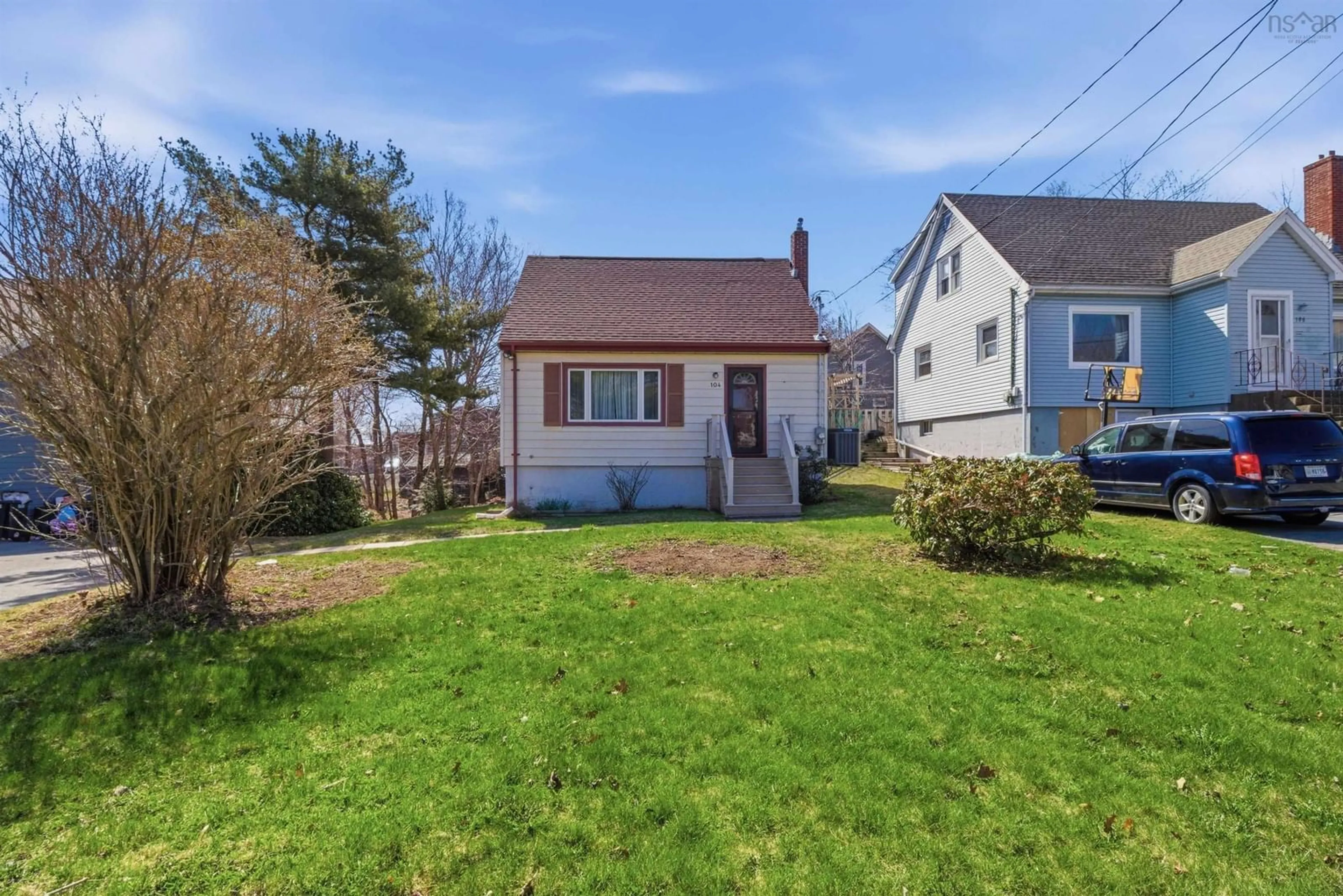 A pic from outside/outdoor area/front of a property/back of a property/a pic from drone, street for 104 Melrose Ave, Halifax Nova Scotia B3N 2E4