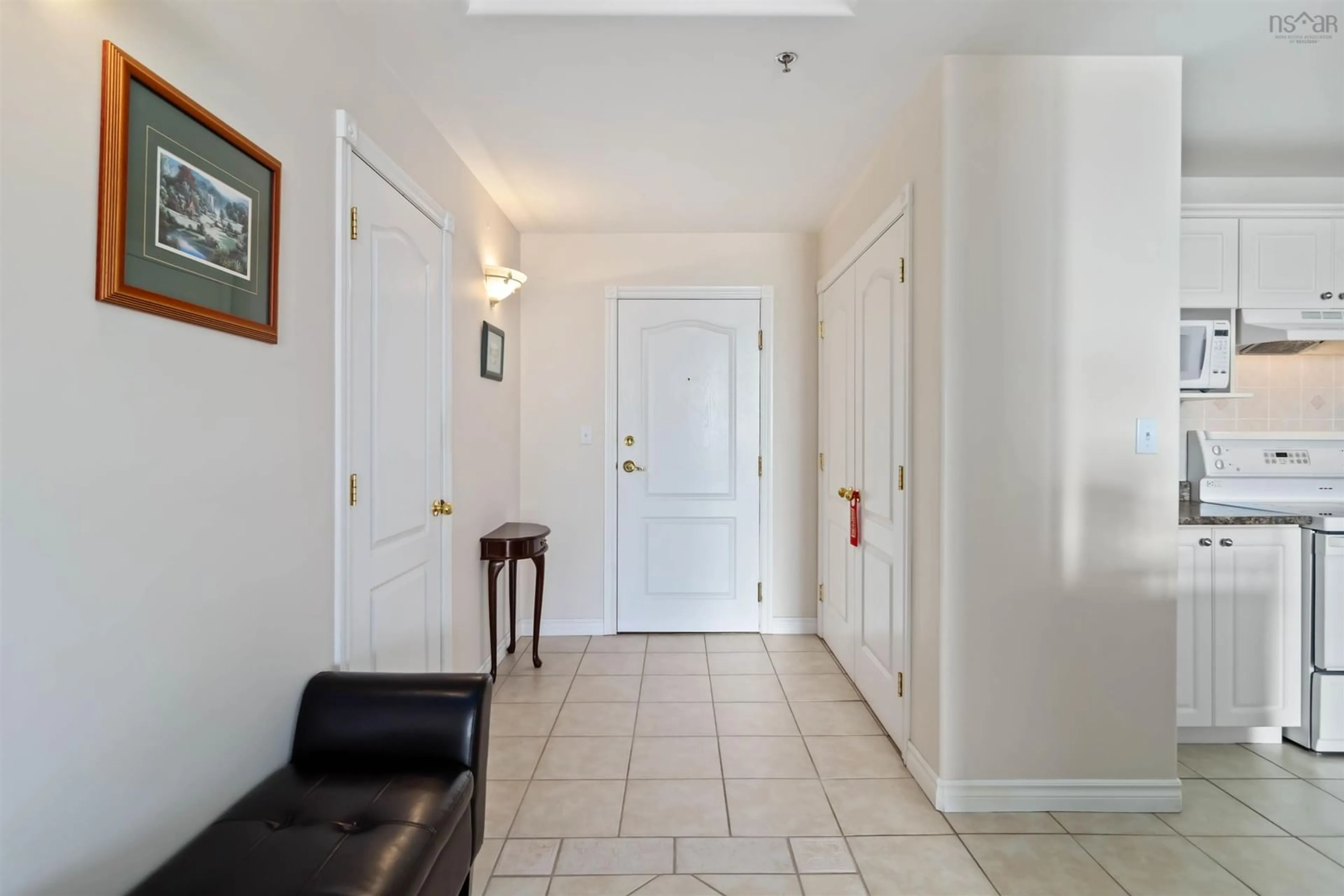 Indoor foyer for 10 Regency Park Dr #401, Halifax Nova Scotia B3S 1P2