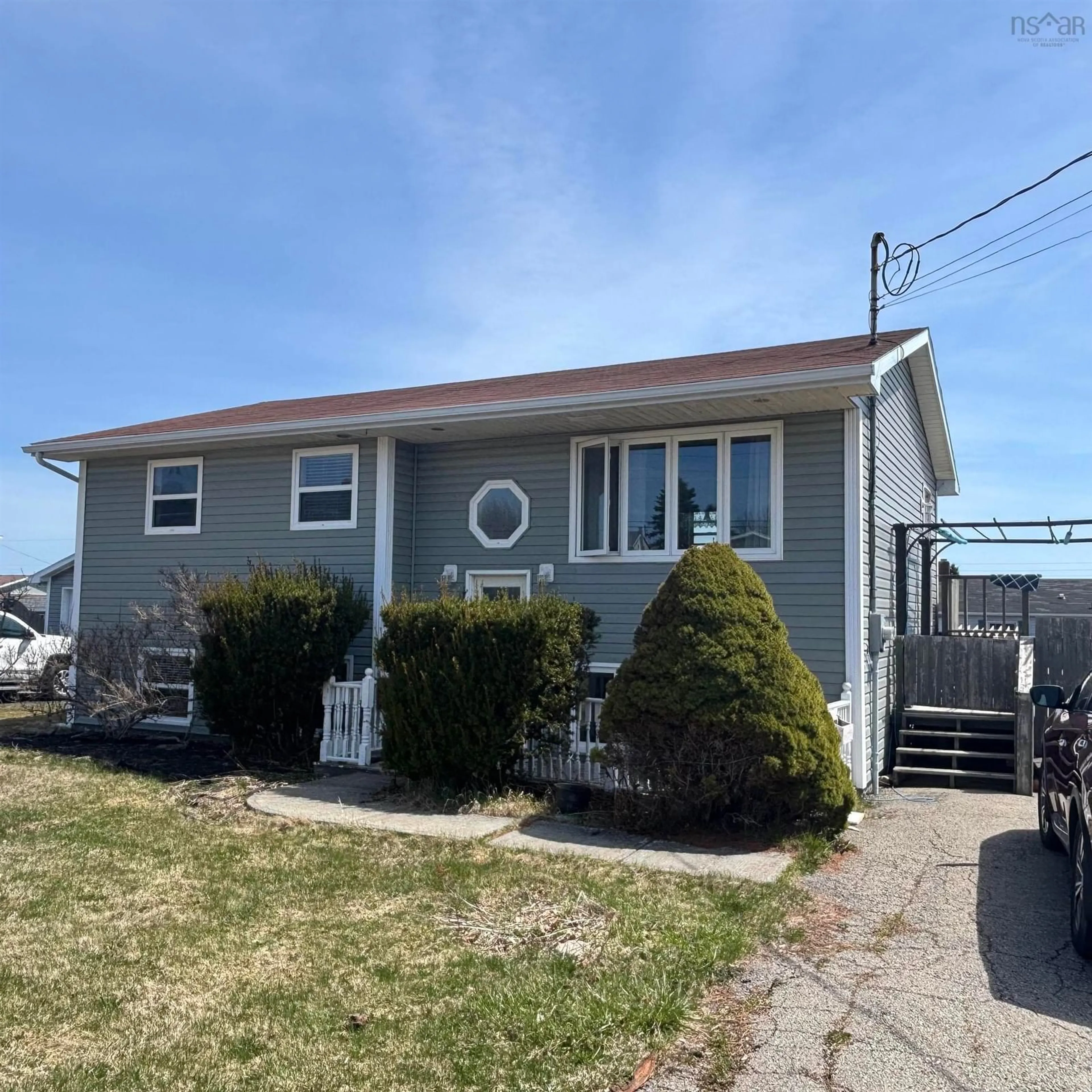 Home with vinyl exterior material, unknown for 246 Curran St, New Waterford Nova Scotia B1H 3A1