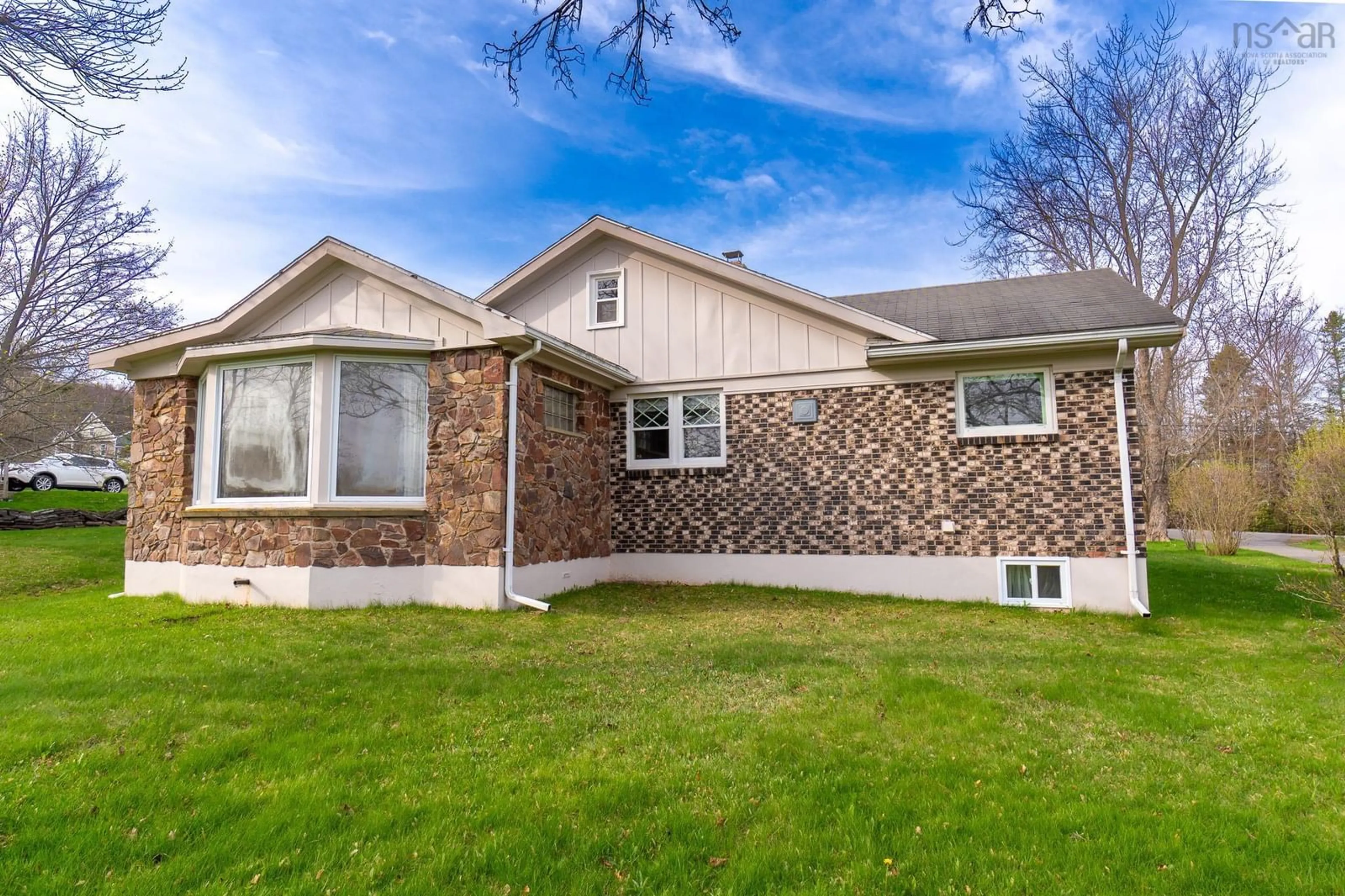 Home with vinyl exterior material, unknown for 346 Oak Island Rd, Avonport Nova Scotia B0P 1P0