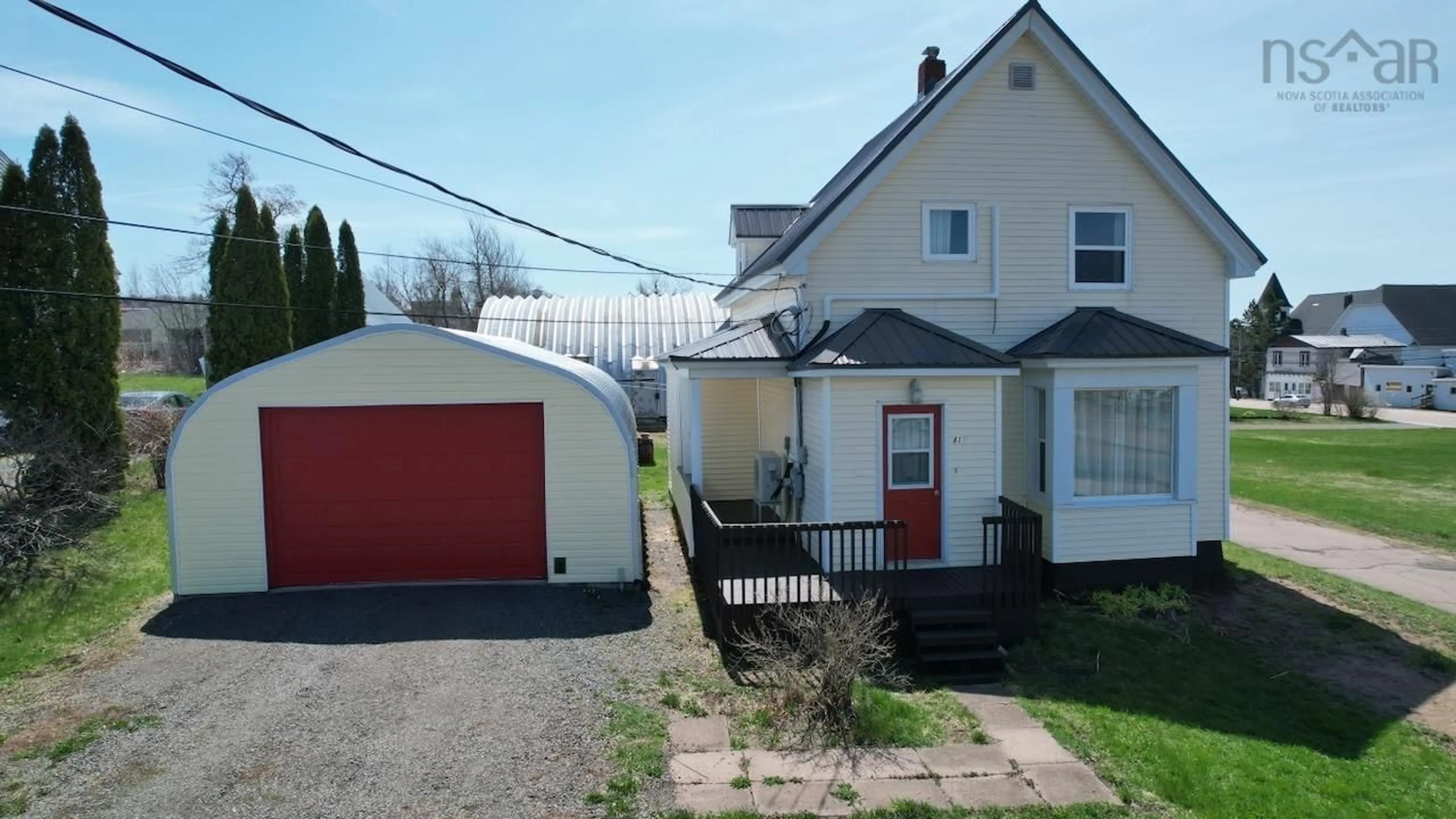 A pic from outside/outdoor area/front of a property/back of a property/a pic from drone, street for 81 Queen St, Springhill Nova Scotia B0M 1X0