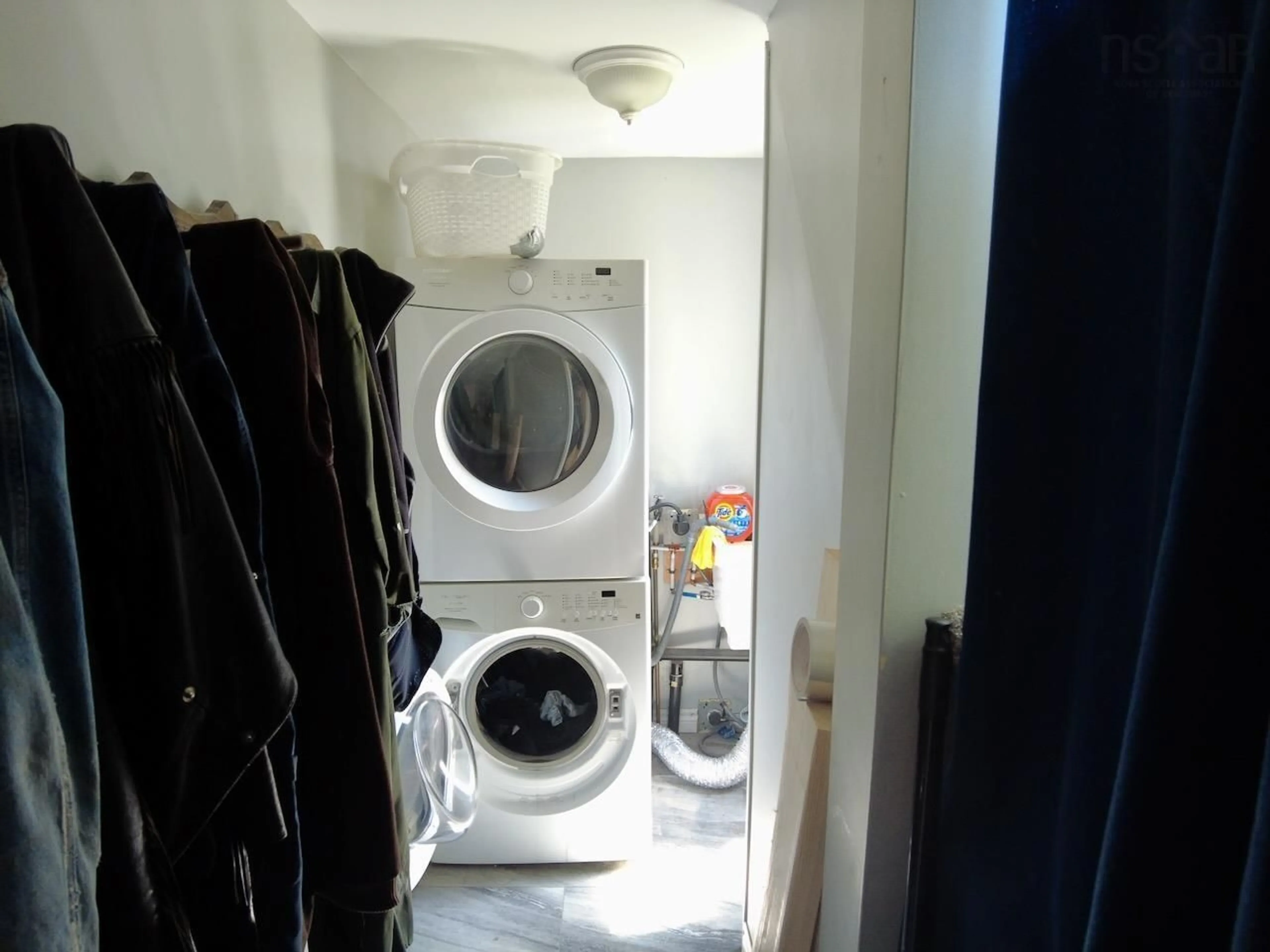 Laundry room for 81 Queen St, Springhill Nova Scotia B0M 1X0