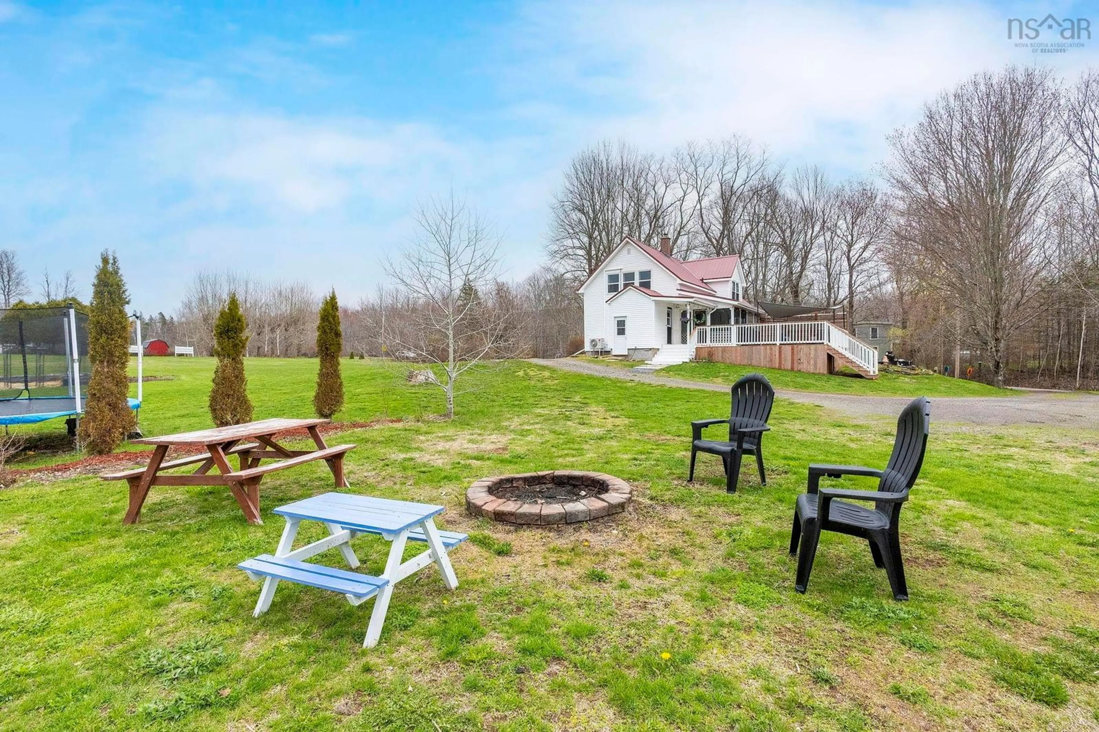 Patio, water/lake/river/ocean view for 683 Messenger Road, Tremont Nova Scotia B0P 1R0