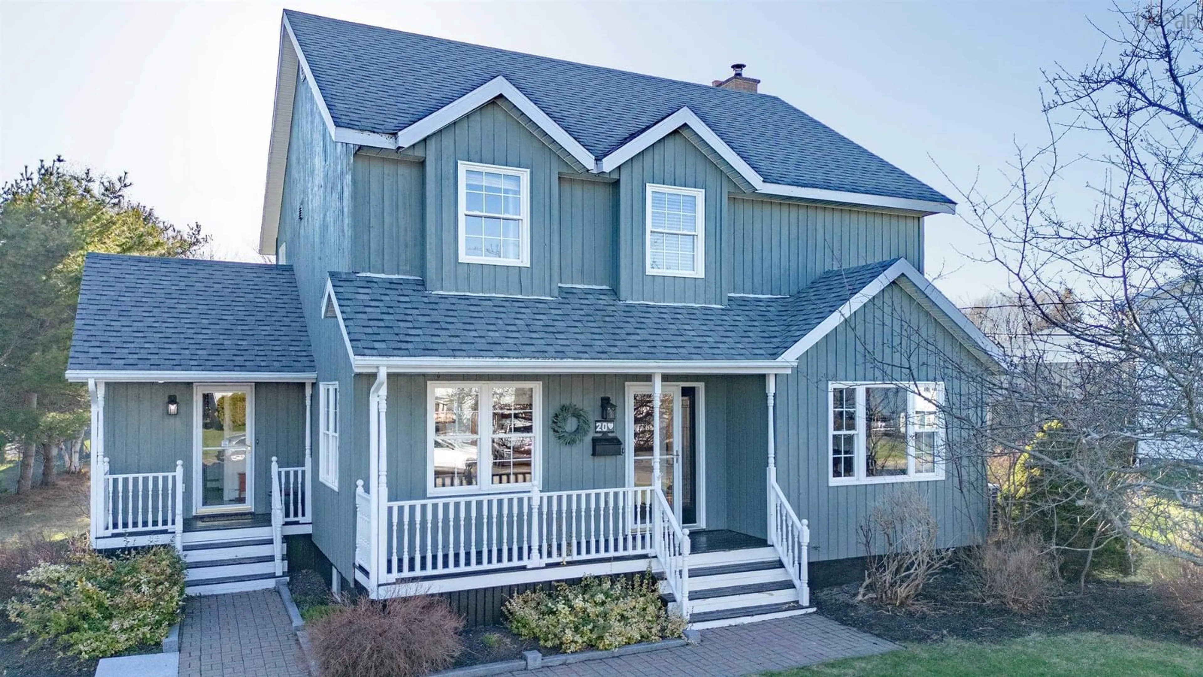 Home with vinyl exterior material, street for 20 Hodder Ave, North Sydney Nova Scotia B2A 3W9