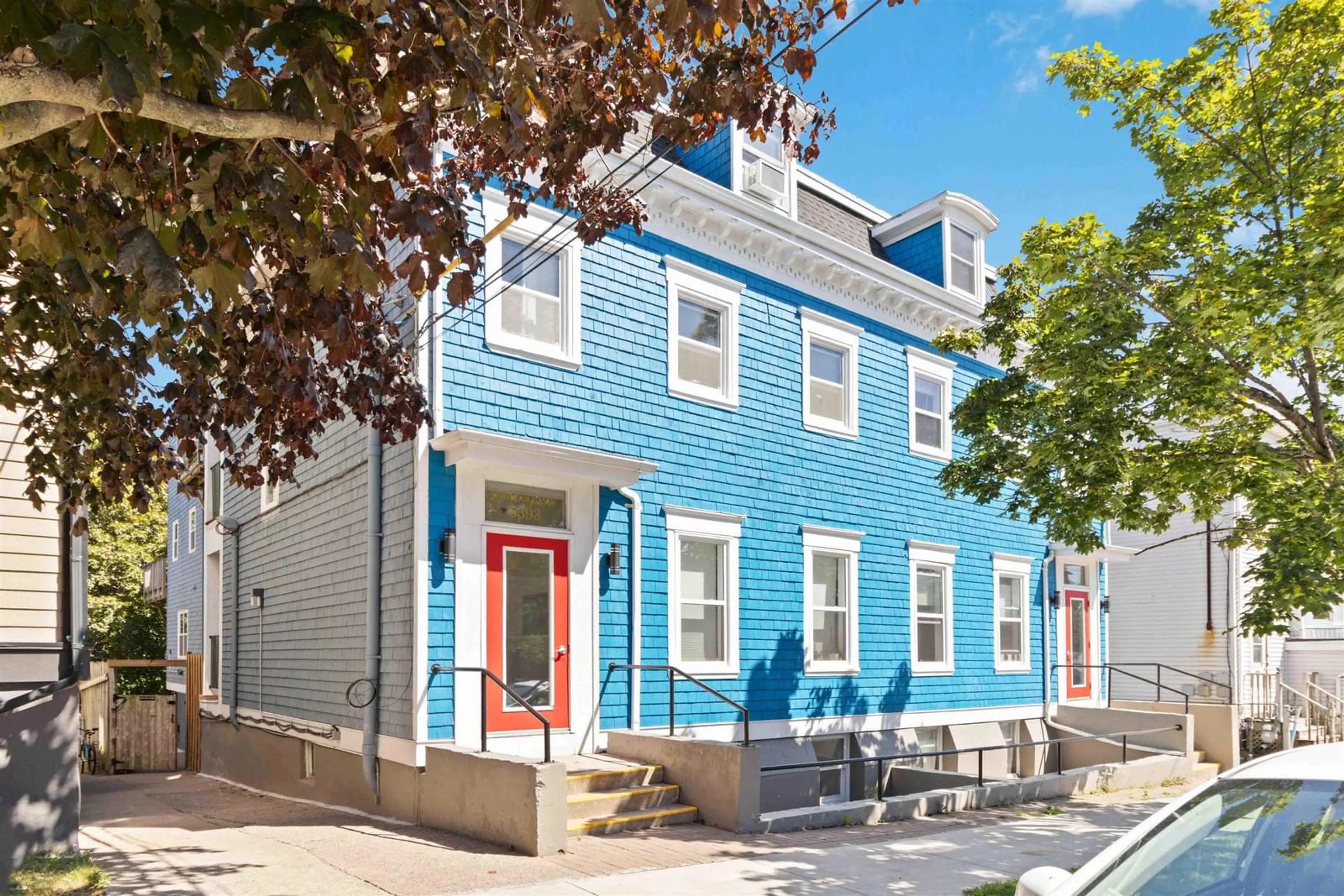 Home with vinyl exterior material, street for 5389 Victoria Rd #104, Halifax Nova Scotia B3H 1M4