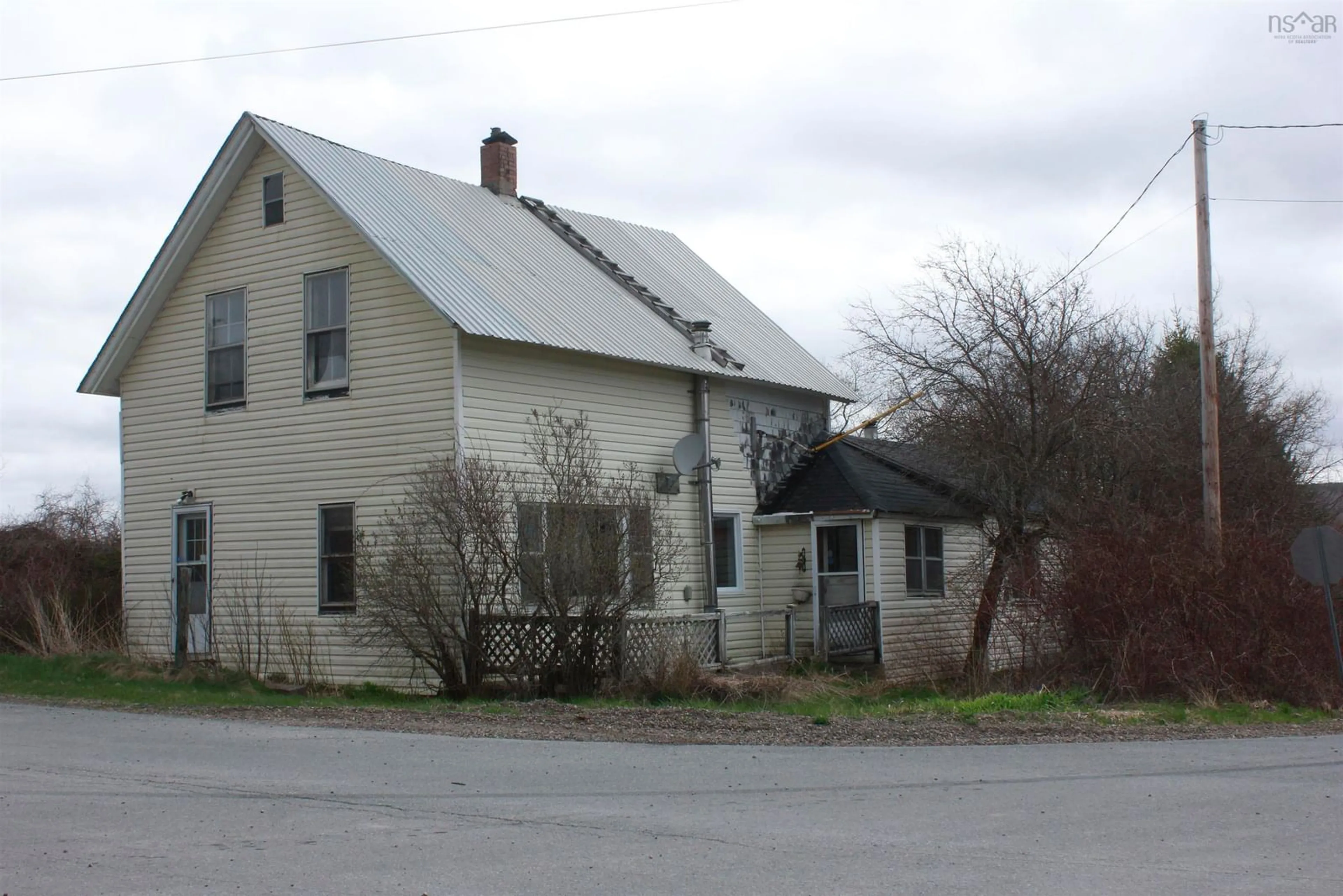 Unknown for 4 Ridge Rd, South Branch Nova Scotia B0N 2P0
