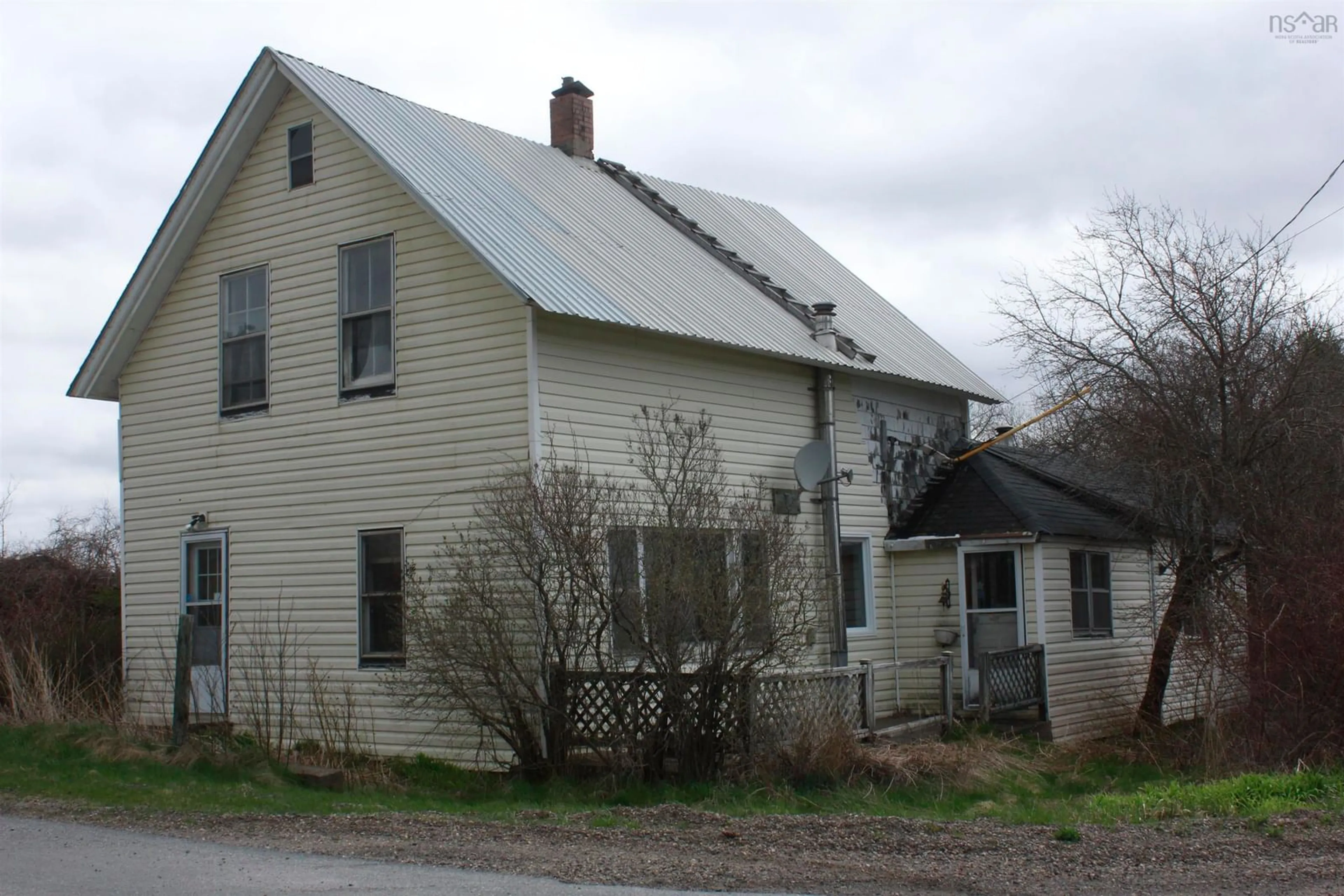 Home with vinyl exterior material, building for 4 Ridge Rd, South Branch Nova Scotia B0N 2P0