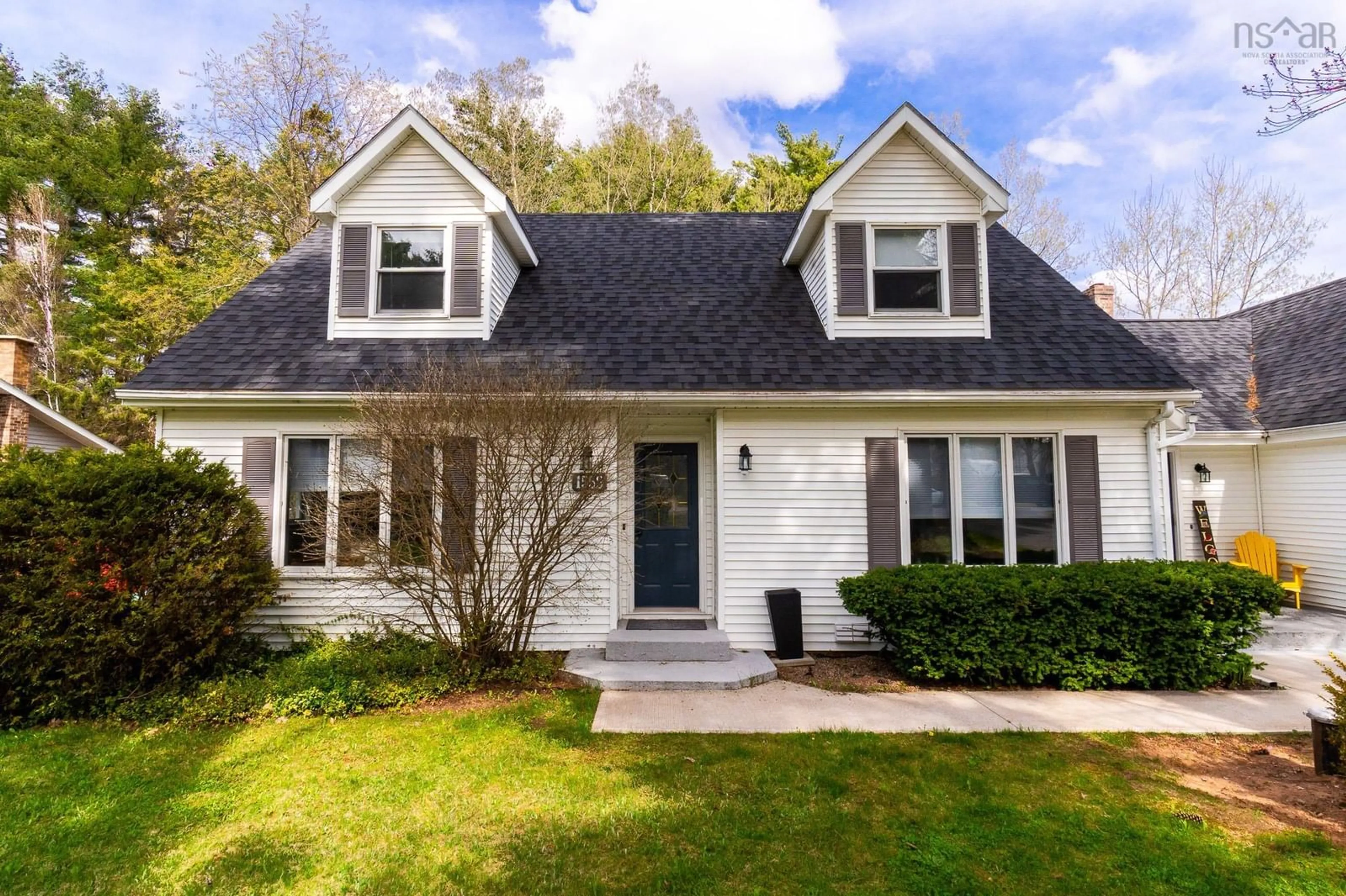 Home with vinyl exterior material, street for 1558 Meghan Drive Dr, Coldbrook Nova Scotia B4R 1A1