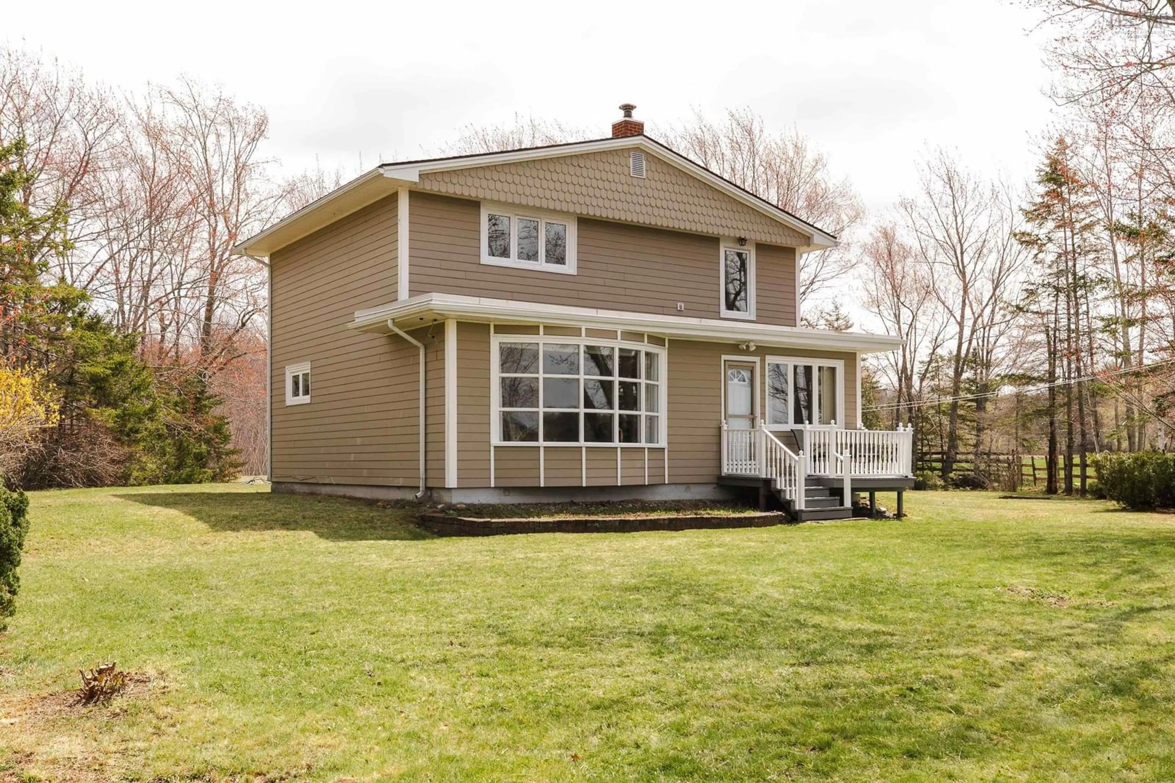 Home with vinyl exterior material, unknown for 4 Parkview Dr, Oakfield Nova Scotia B2T 1B1