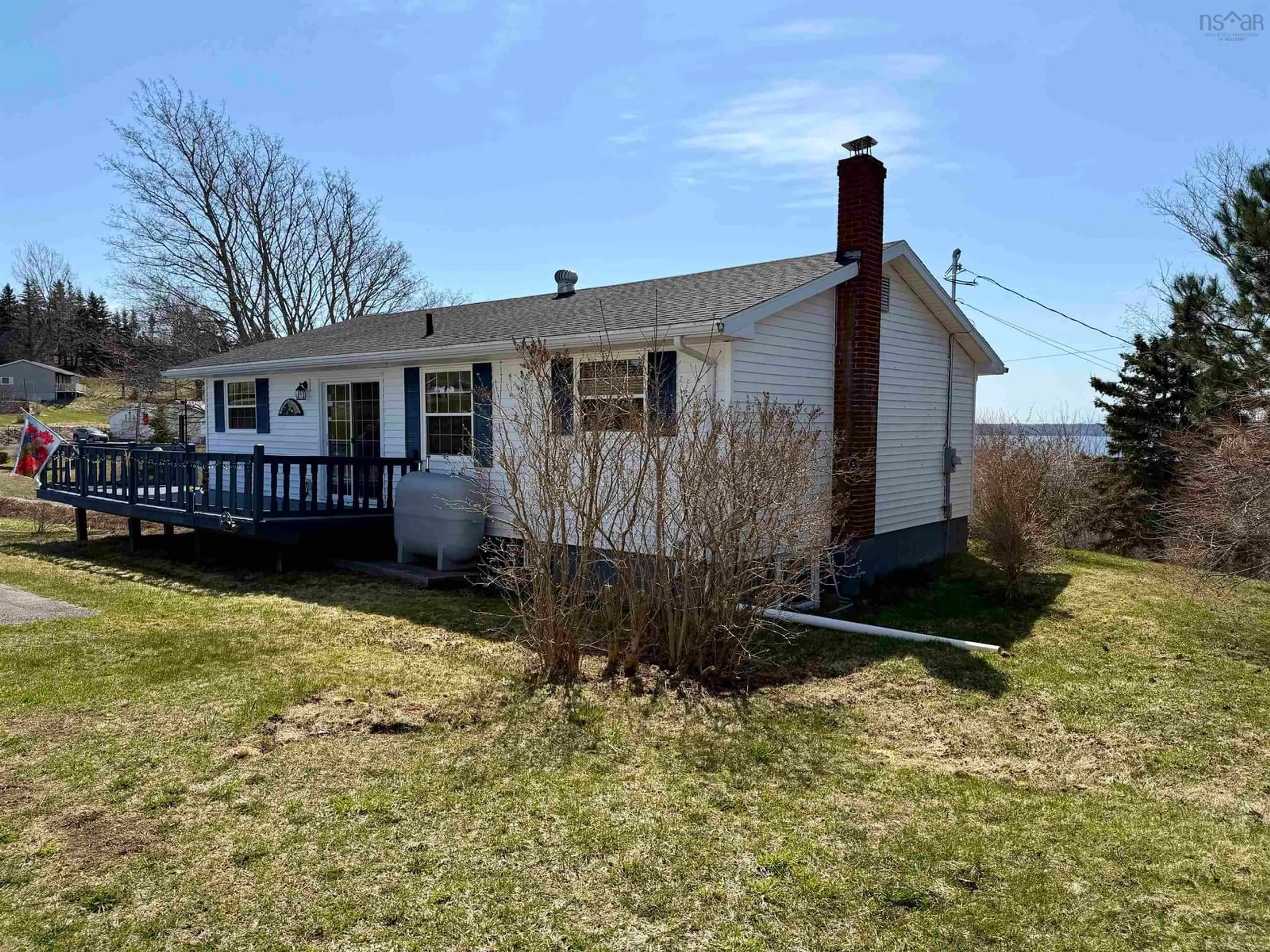 A pic from outside/outdoor area/front of a property/back of a property/a pic from drone, unknown for 1584 Hillside Boularderie Rd, Hillside Boularderie Nova Scotia B1Y 2T8