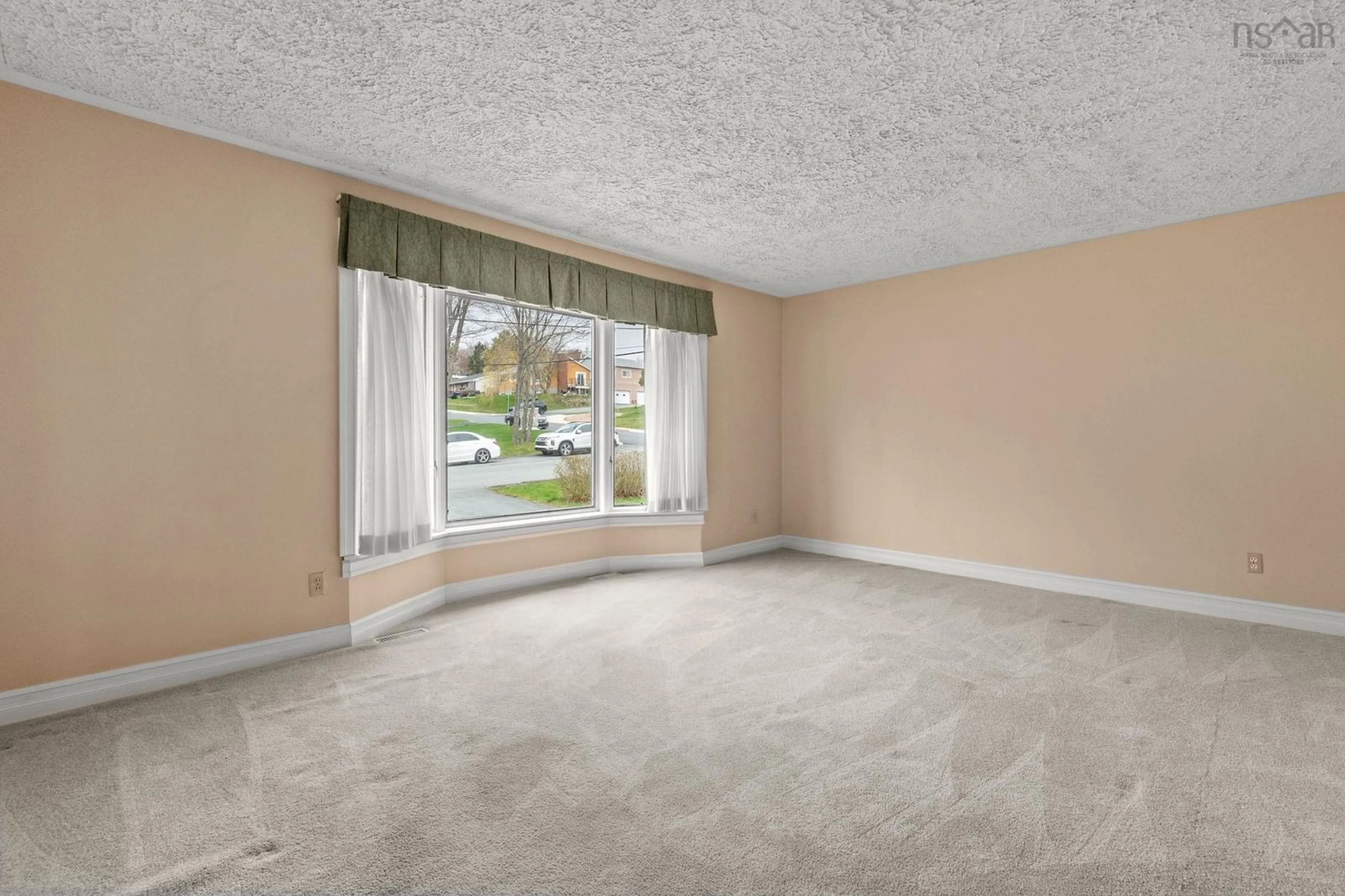 A pic of a room for 1 Plymouth St, Halifax Nova Scotia B3M 2S1