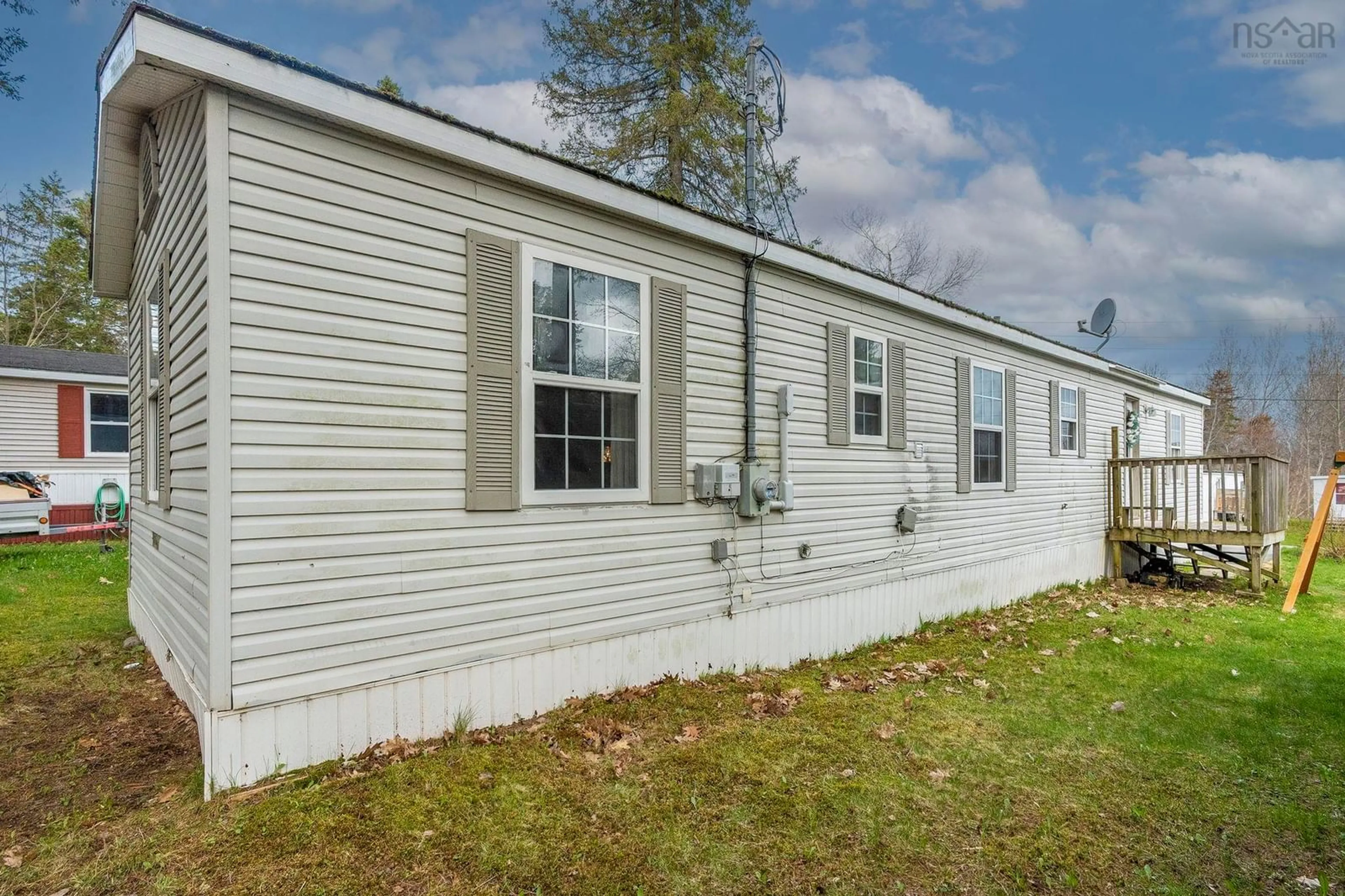 Home with vinyl exterior material, unknown for 20 Maple Leaf Dr, New Minas Nova Scotia B4N 5L2
