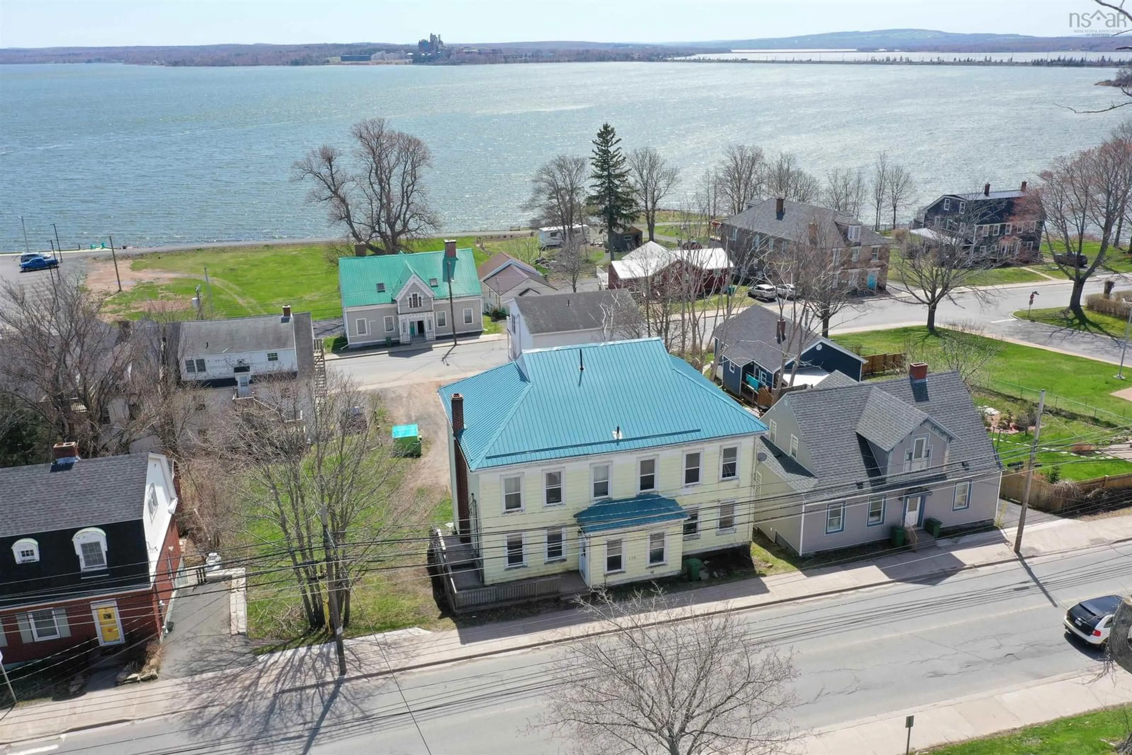 A pic from outside/outdoor area/front of a property/back of a property/a pic from drone, water/lake/river/ocean view for 133 Church St, Pictou Nova Scotia B0K 1H0