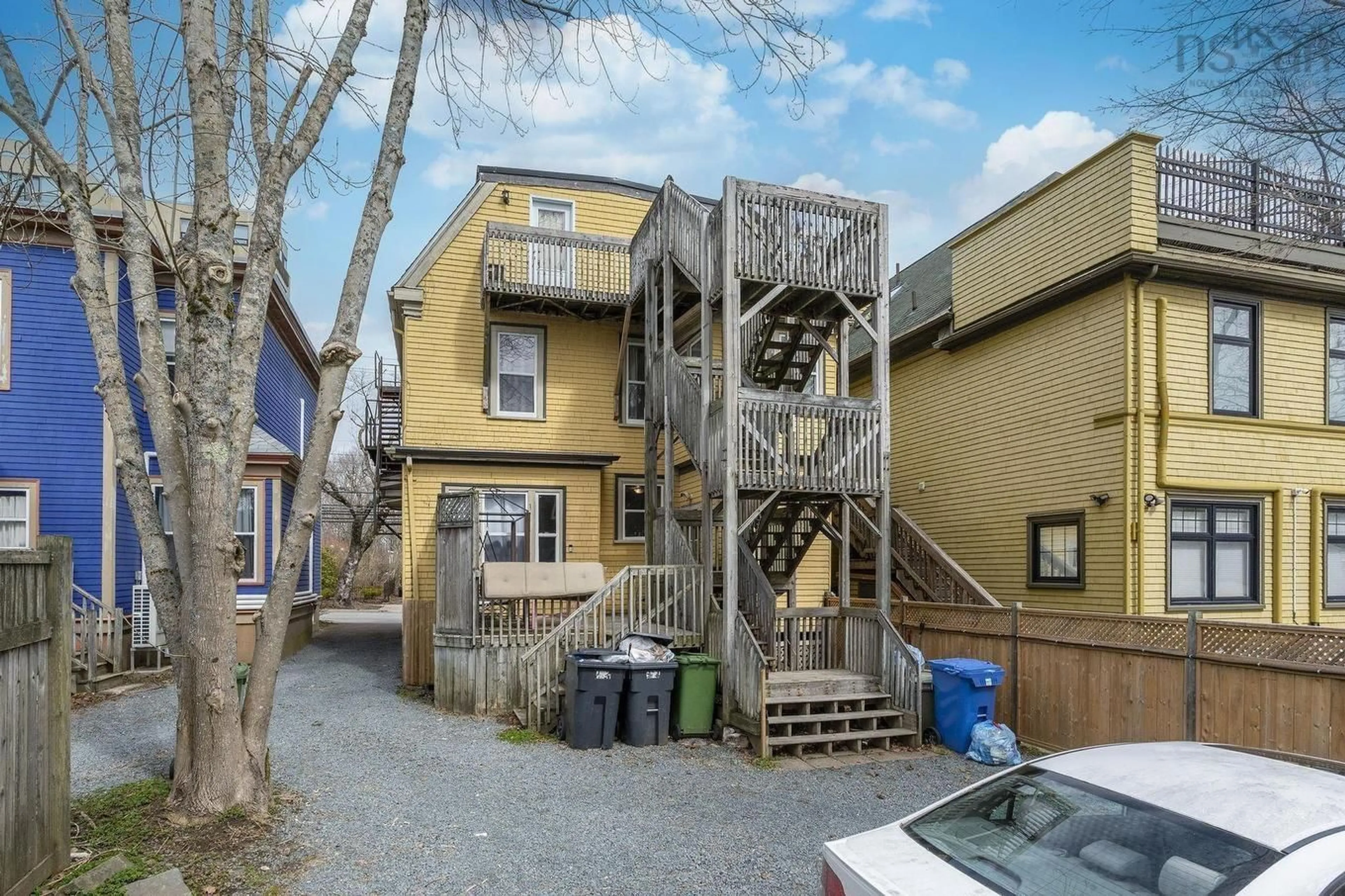 Patio, street for 6090 Coburg Rd, Halifax Nova Scotia B3H 1Z4
