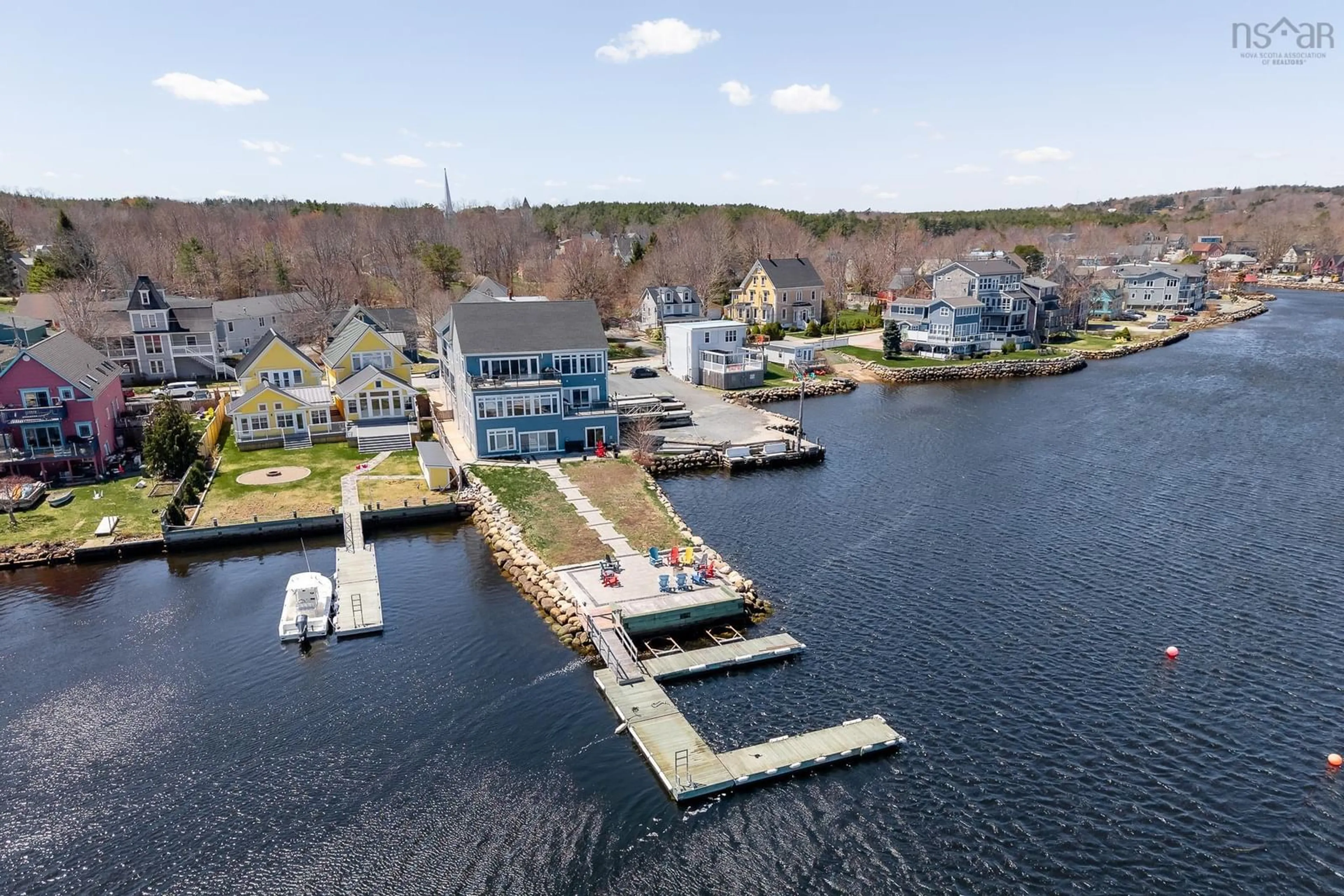 A pic from outside/outdoor area/front of a property/back of a property/a pic from drone, water/lake/river/ocean view for 629 Main St #5, Mahone Bay Nova Scotia B0J 2E0