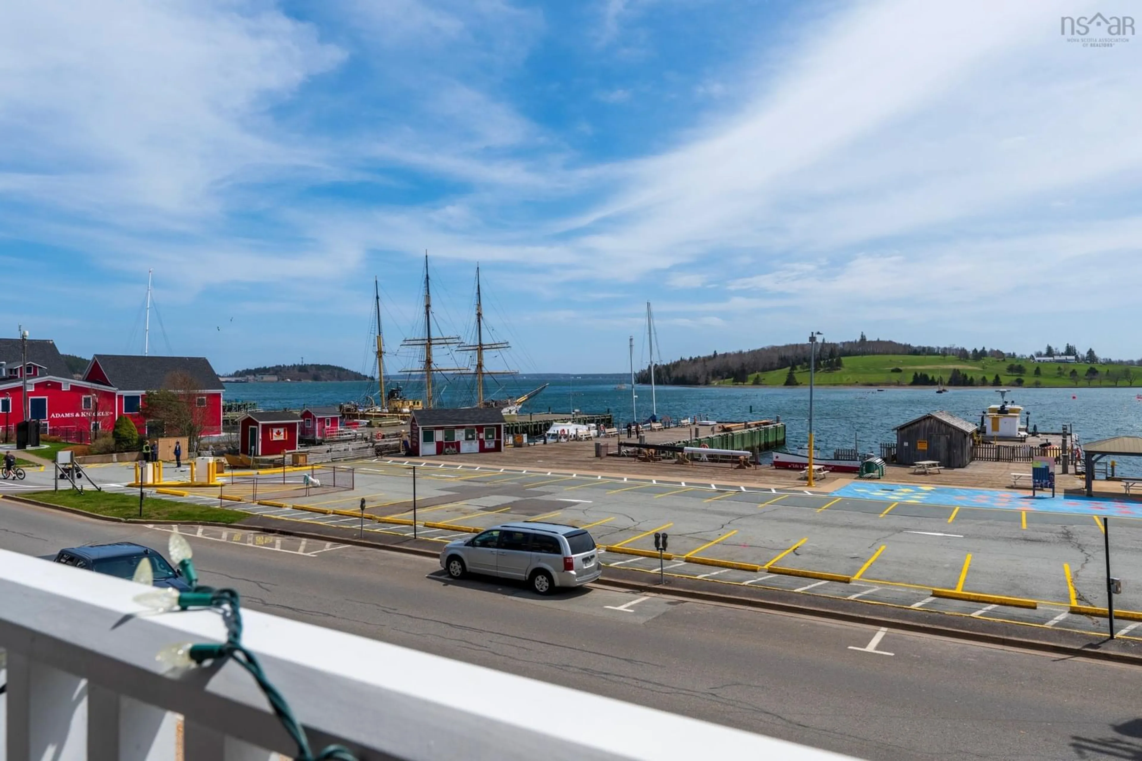 Blurry image for 94 Montague St, Lunenburg Nova Scotia B0J 2C0